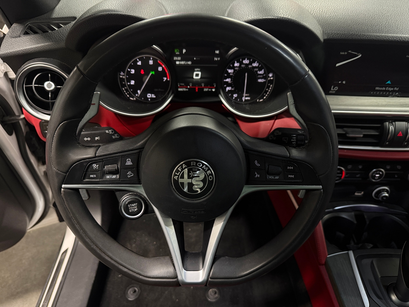 Thumbnail: 2018 Alfa Romeo Stelvio - 4