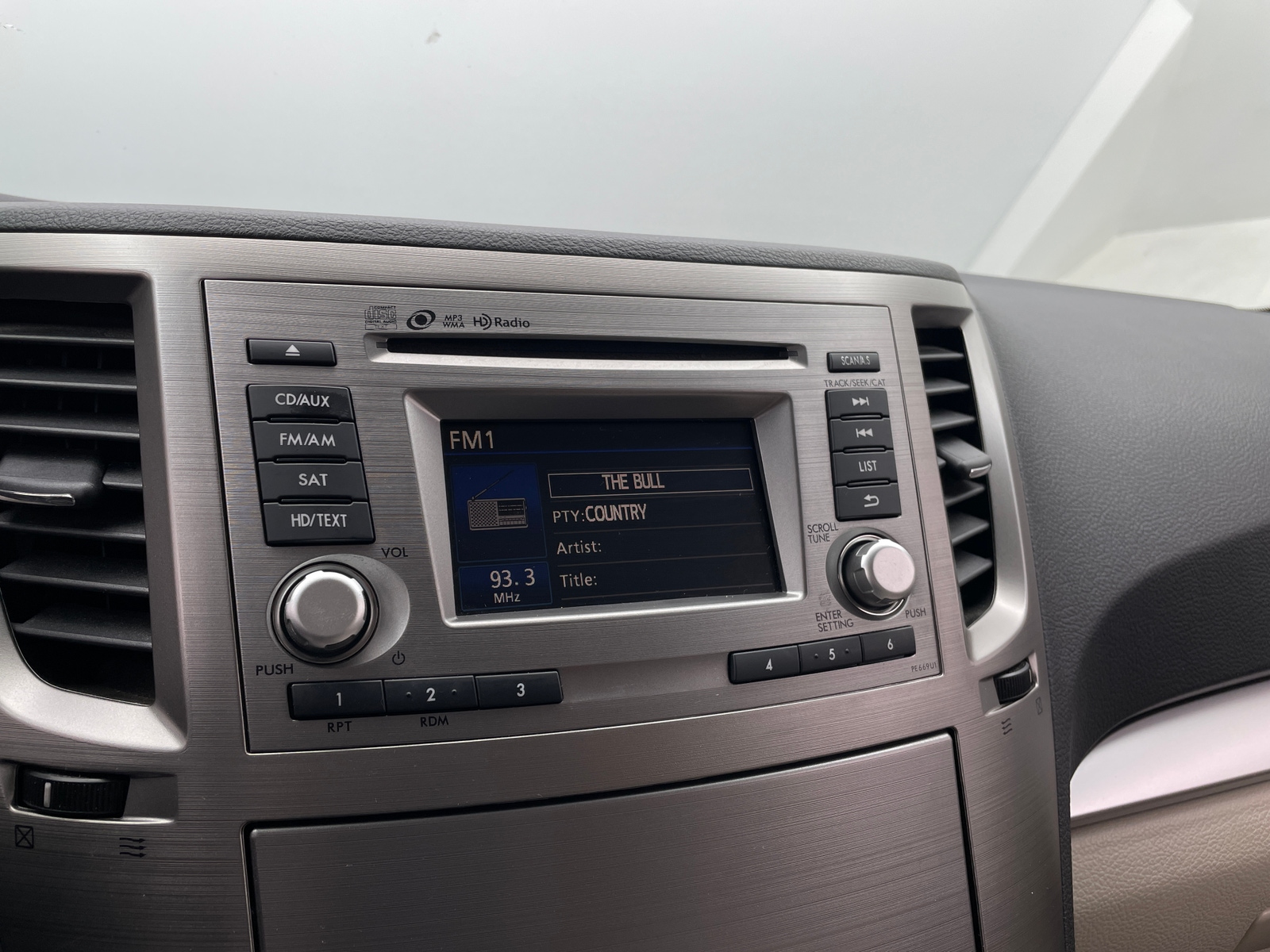 Thumbnail: 2014 Subaru Outback - 4