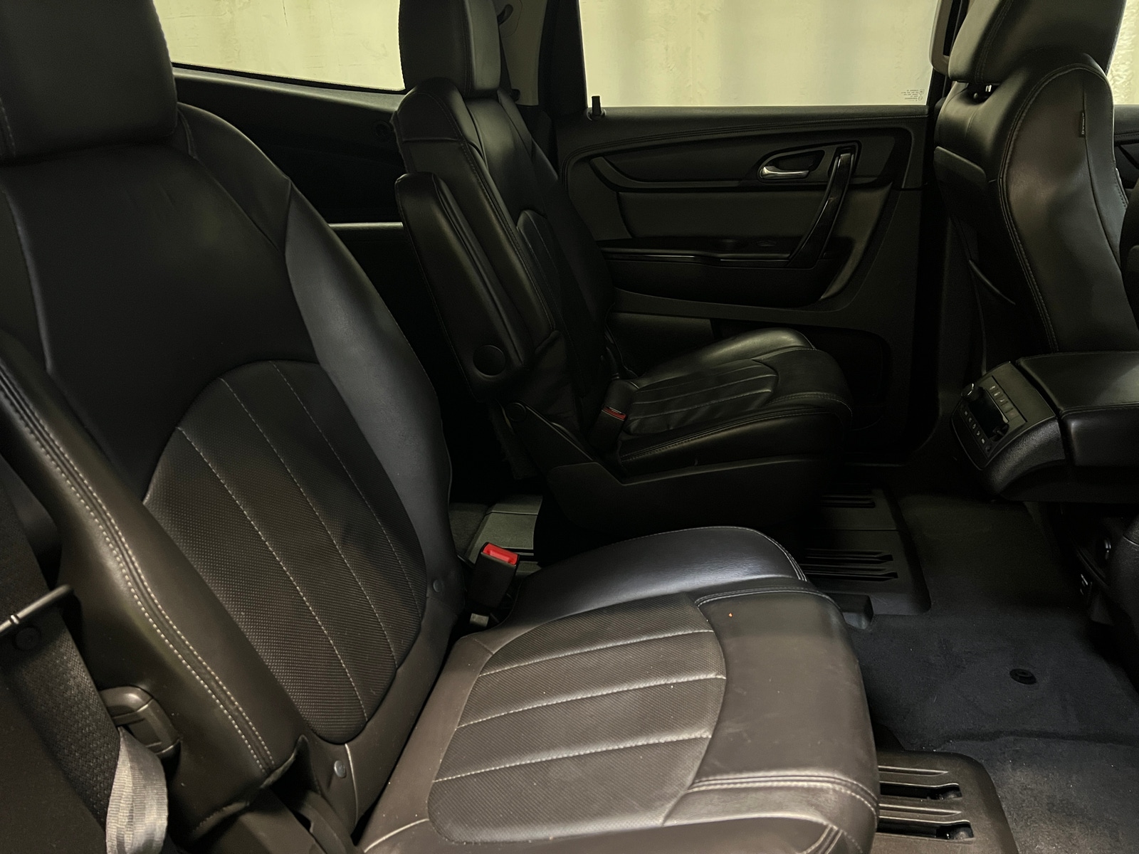 Thumbnail: 2016 Chevrolet Traverse - 5