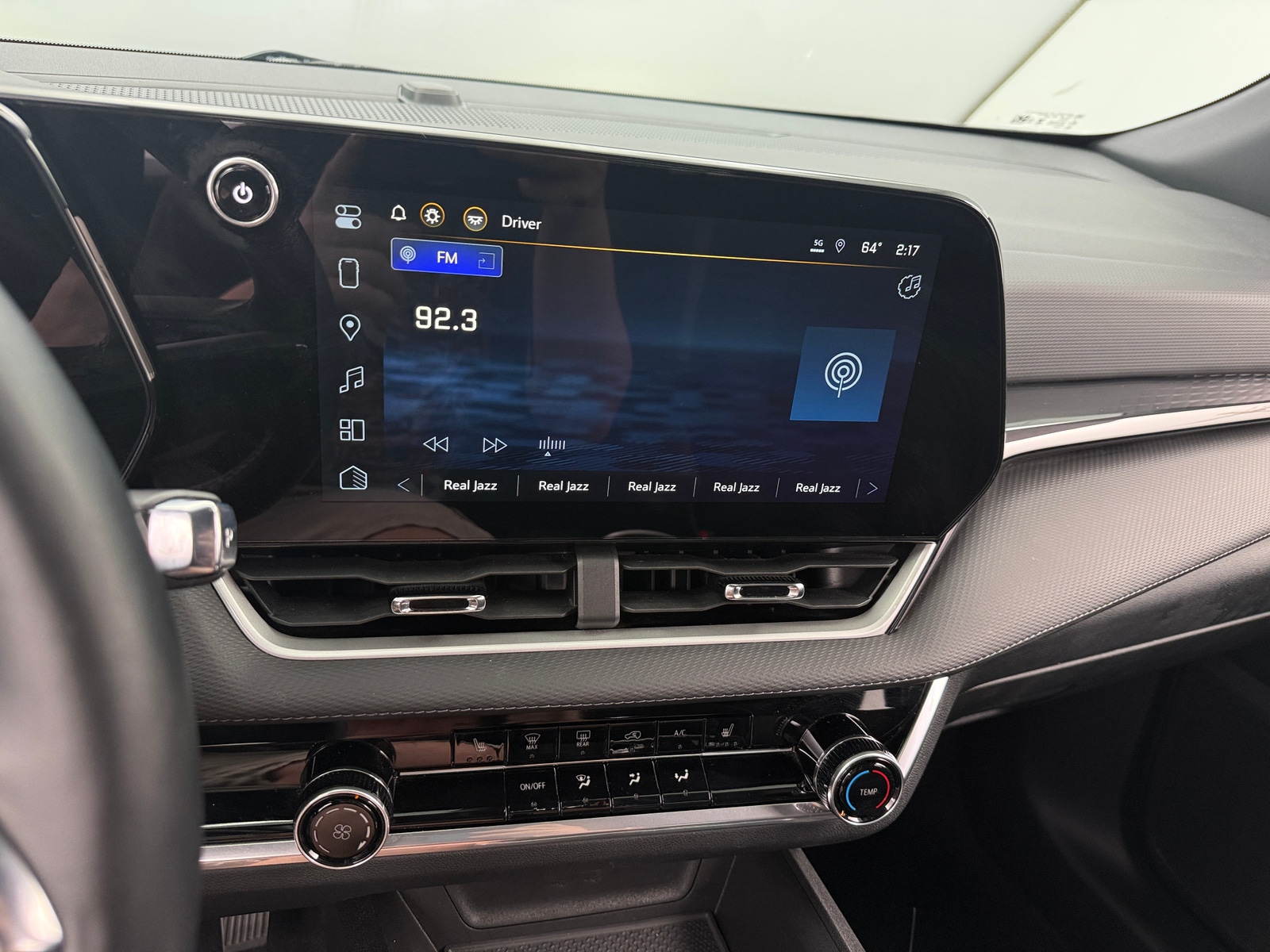 Thumbnail: 2025 Chevrolet Equinox - 4