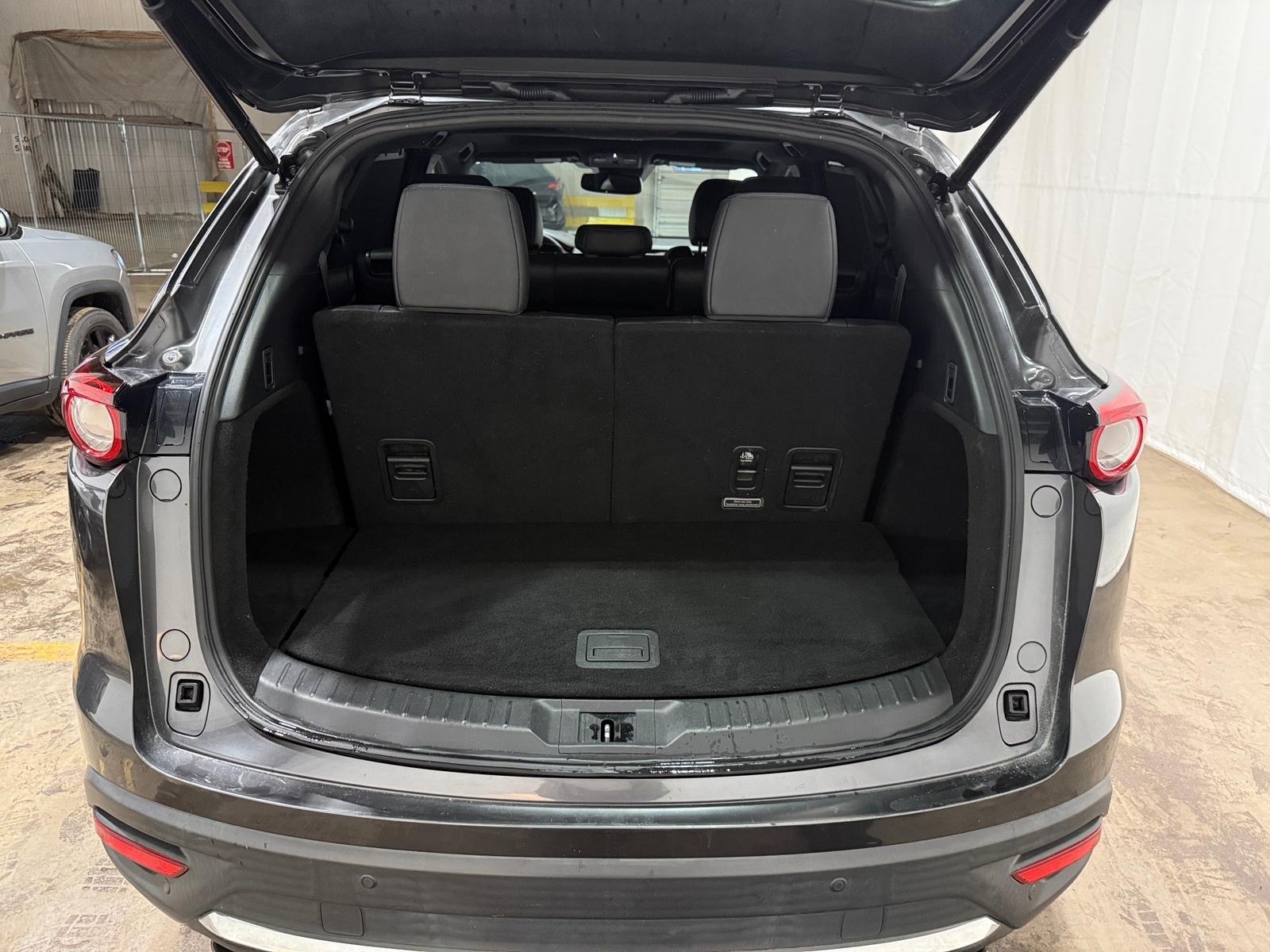 Thumbnail: 2018 Mazda CX-9 - 6