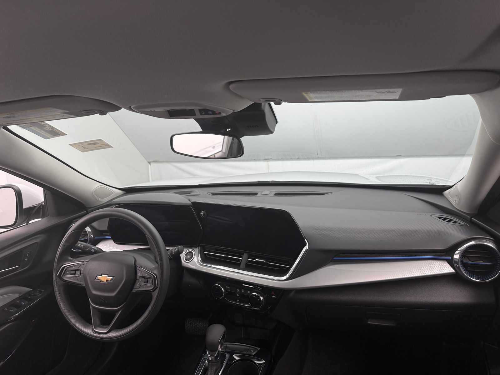 Thumbnail: 2025 Chevrolet Trax - 3