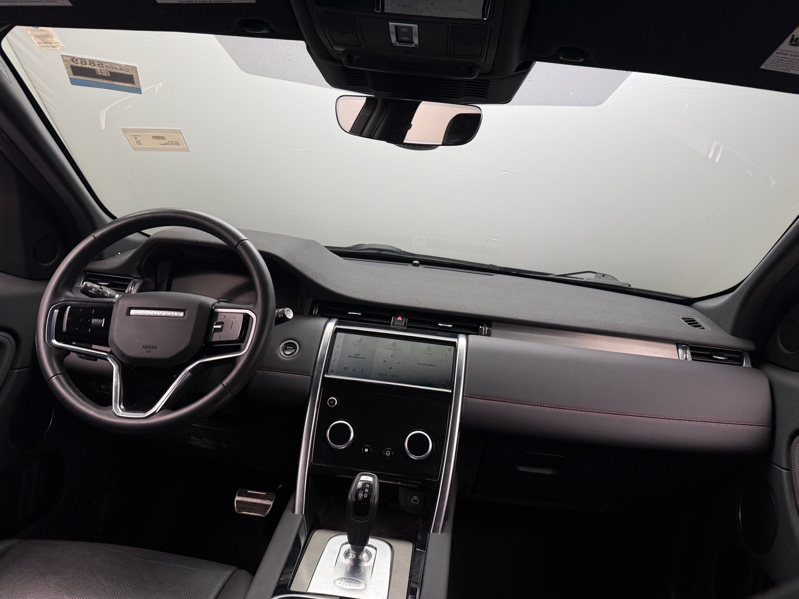 Thumbnail: 2023 Land Rover Discovery Sport - 3