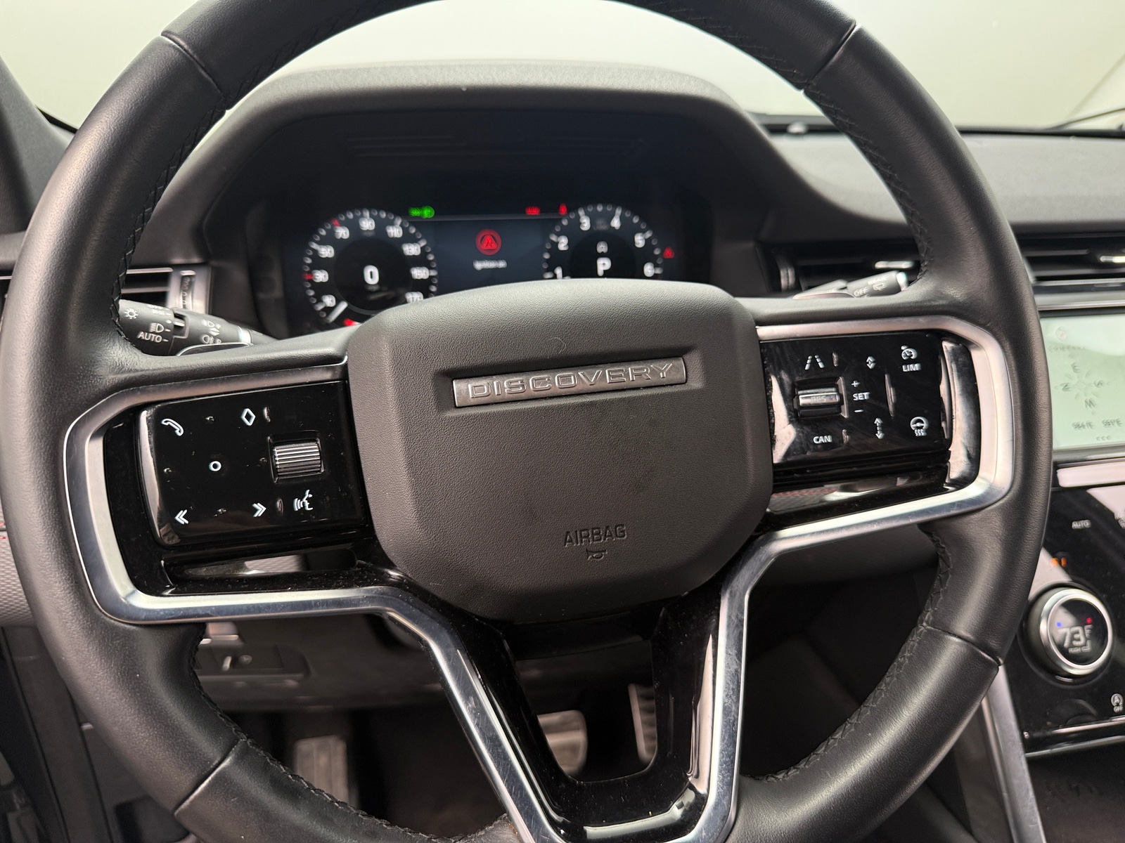 Thumbnail: 2023 Land Rover Discovery Sport - 5