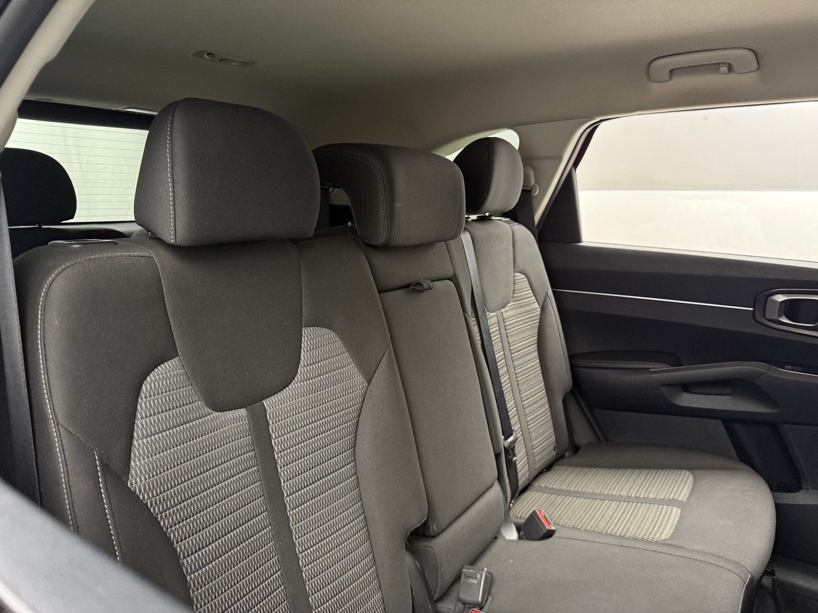 Thumbnail: 2023 Kia Sorento - 6