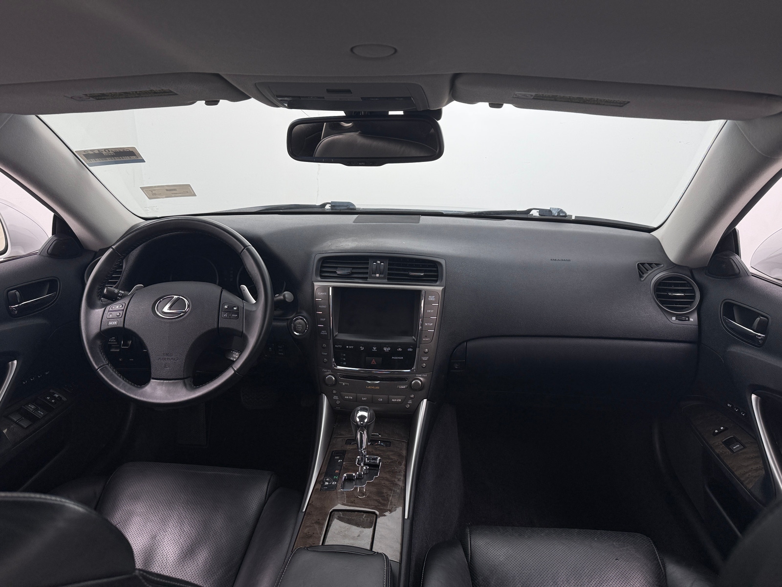 Thumbnail: 2010 Lexus IS - 2