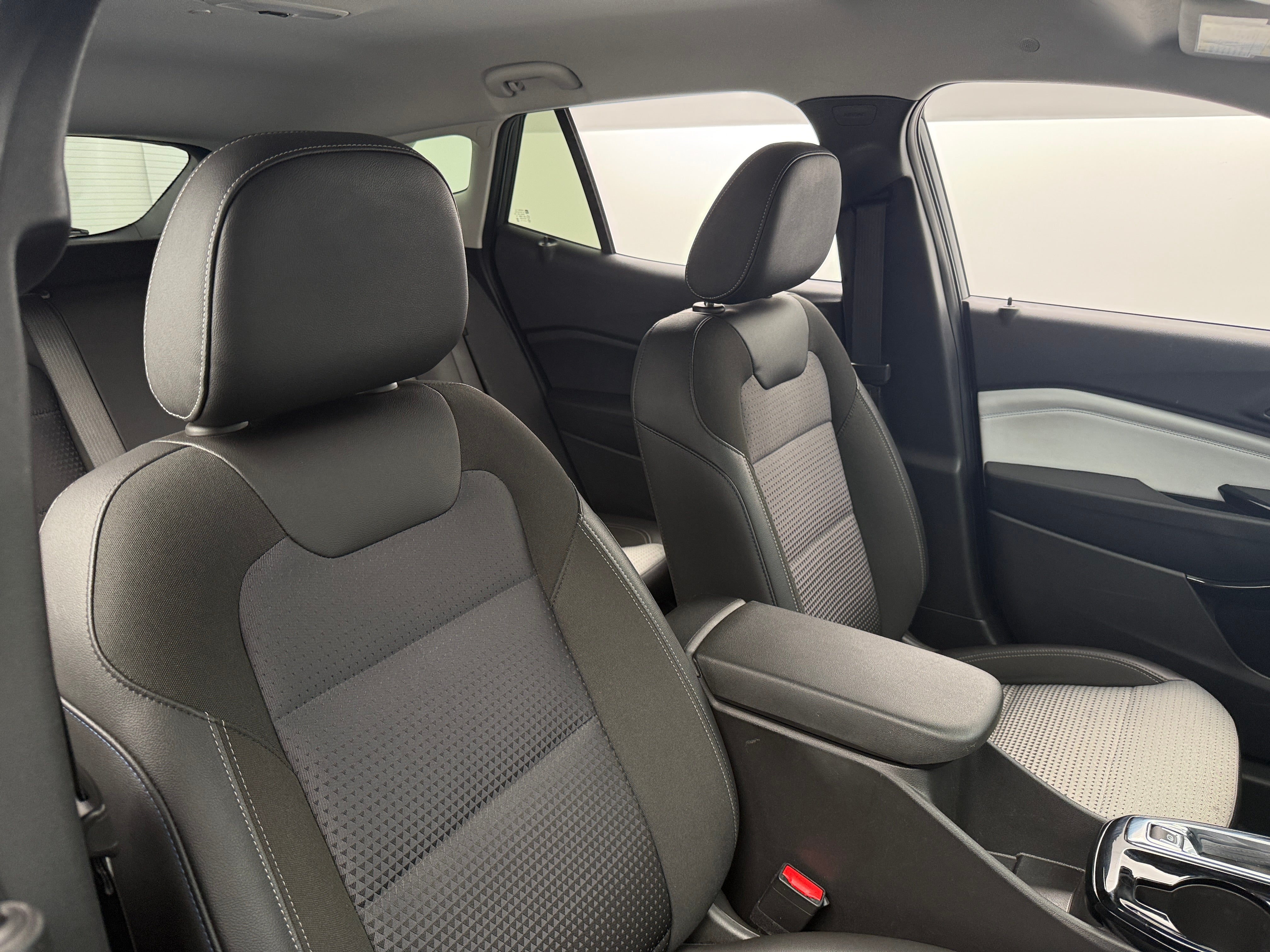 Thumbnail: 2025 Chevrolet Trax - 2
