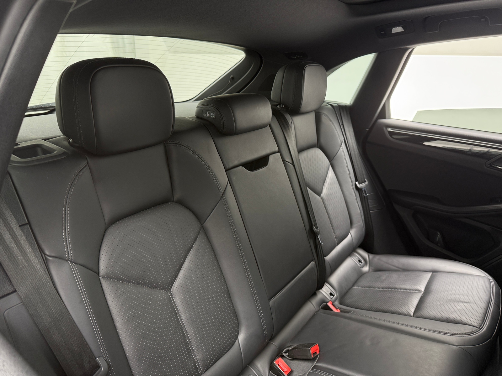 Thumbnail: 2019 Porsche Macan - 5