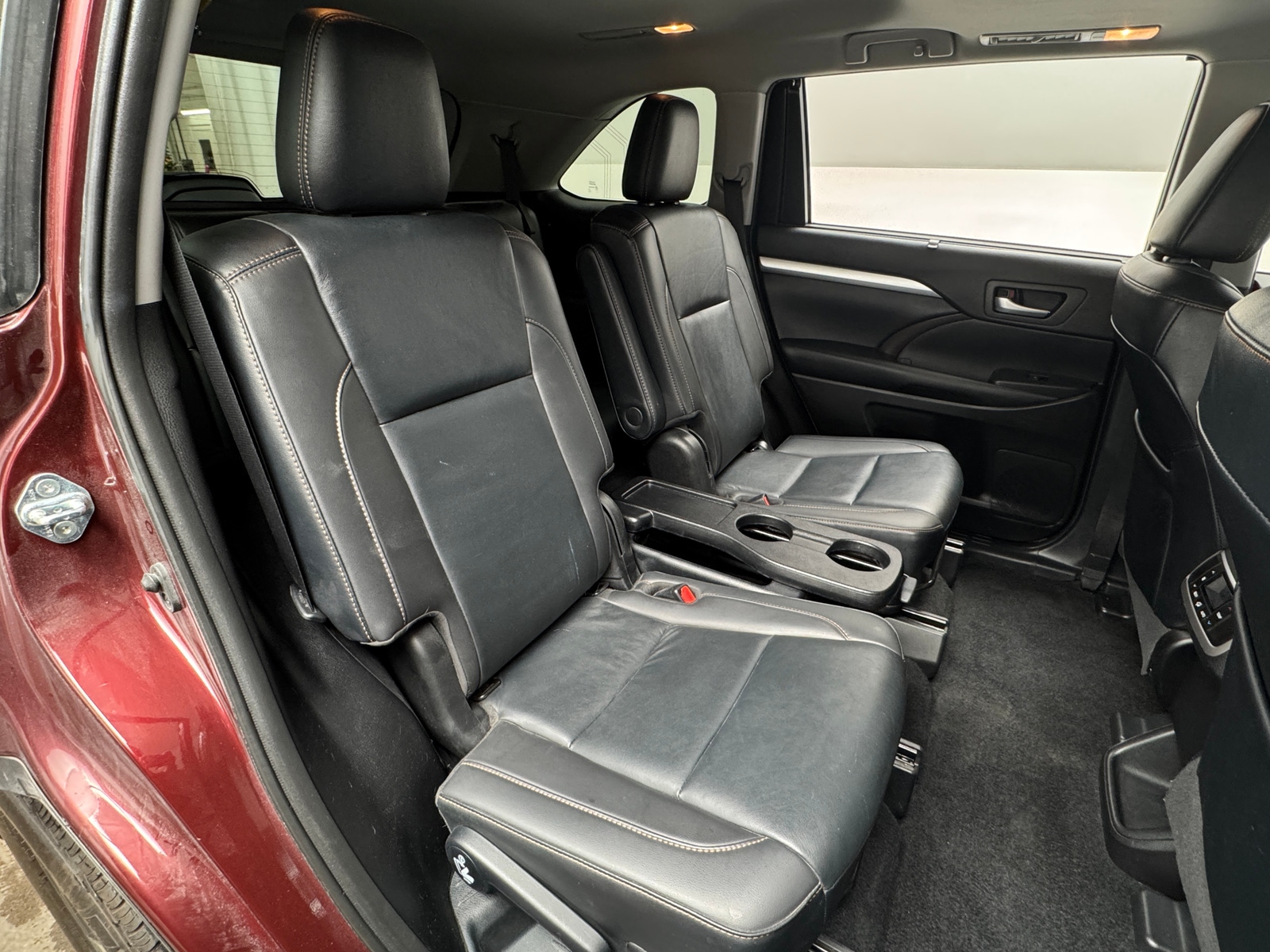 Thumbnail: 2019 Toyota Highlander - 5