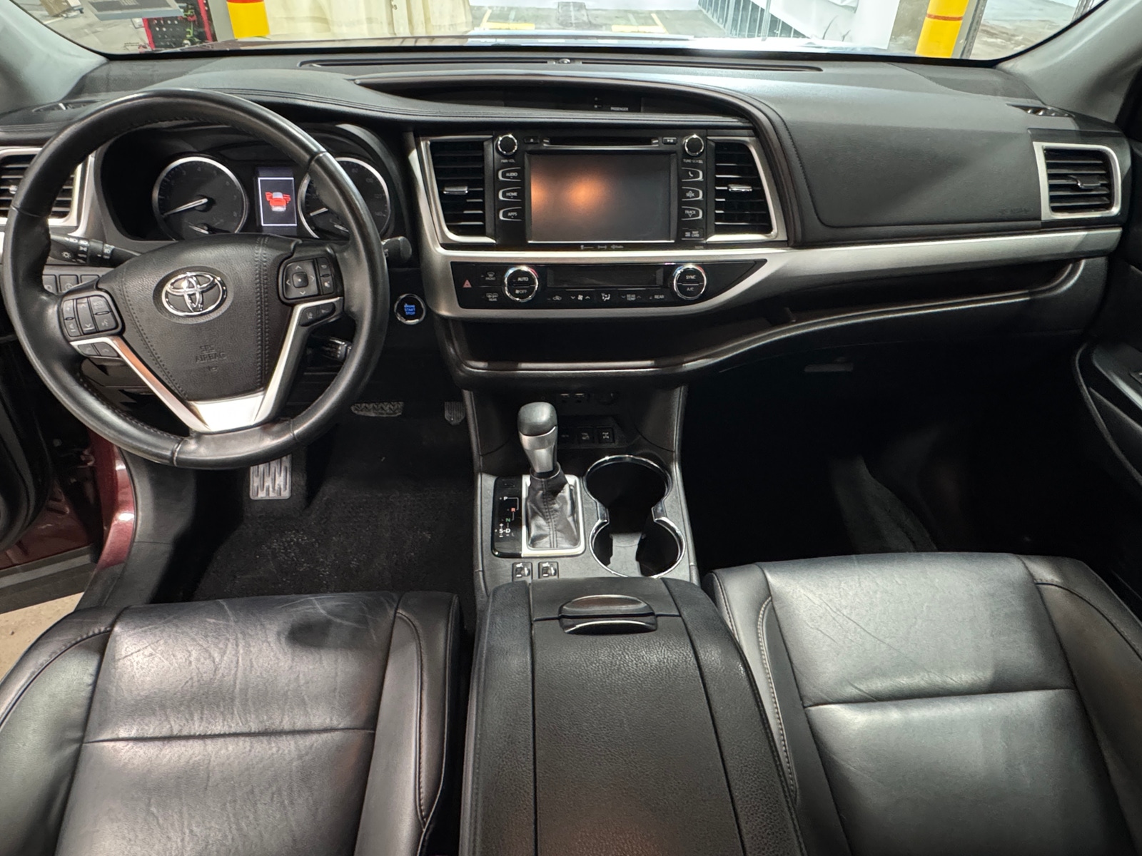 Thumbnail: 2019 Toyota Highlander - 2