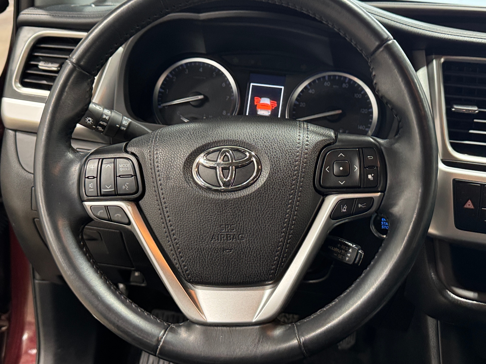 Thumbnail: 2019 Toyota Highlander - 4