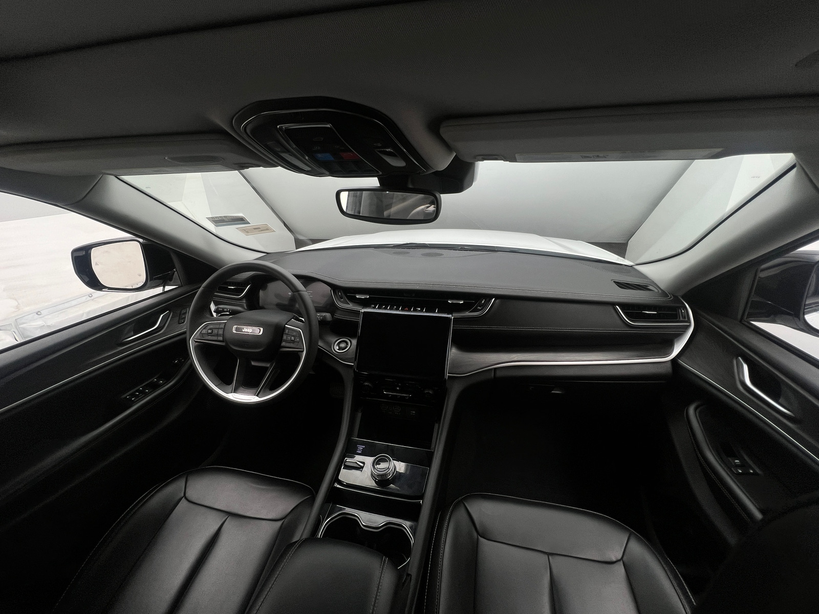 Thumbnail: 2023 Jeep Grand Cherokee L - 2