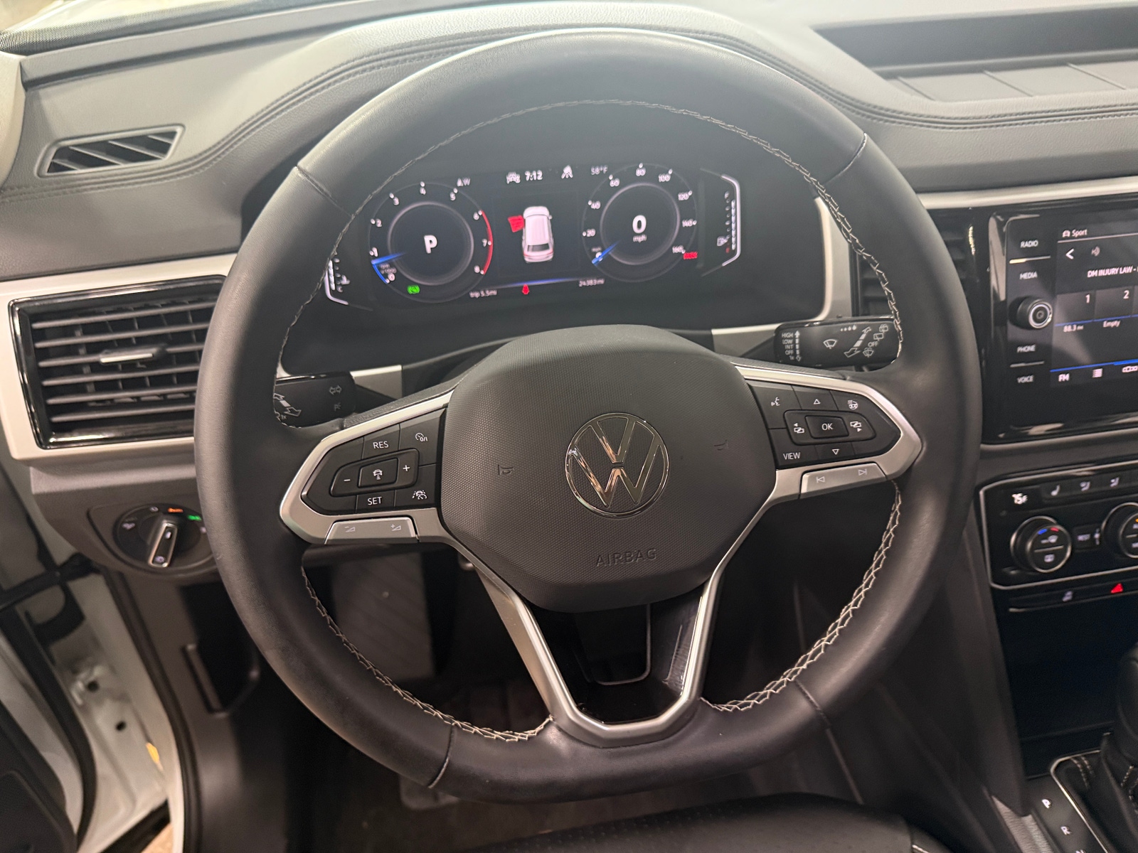 Thumbnail: 2023 Volkswagen Atlas - 4