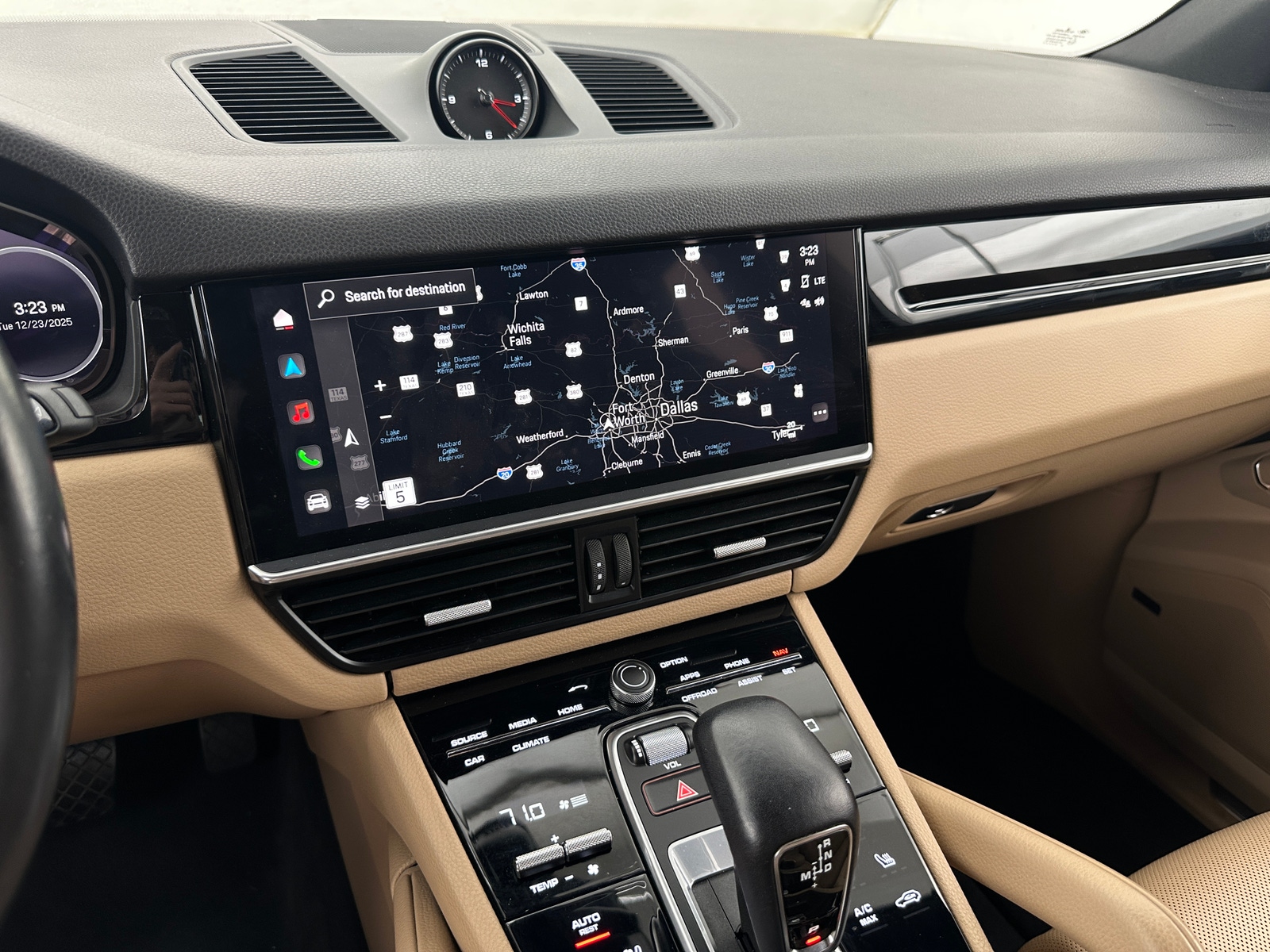 Thumbnail: 2023 Porsche Cayenne - 3