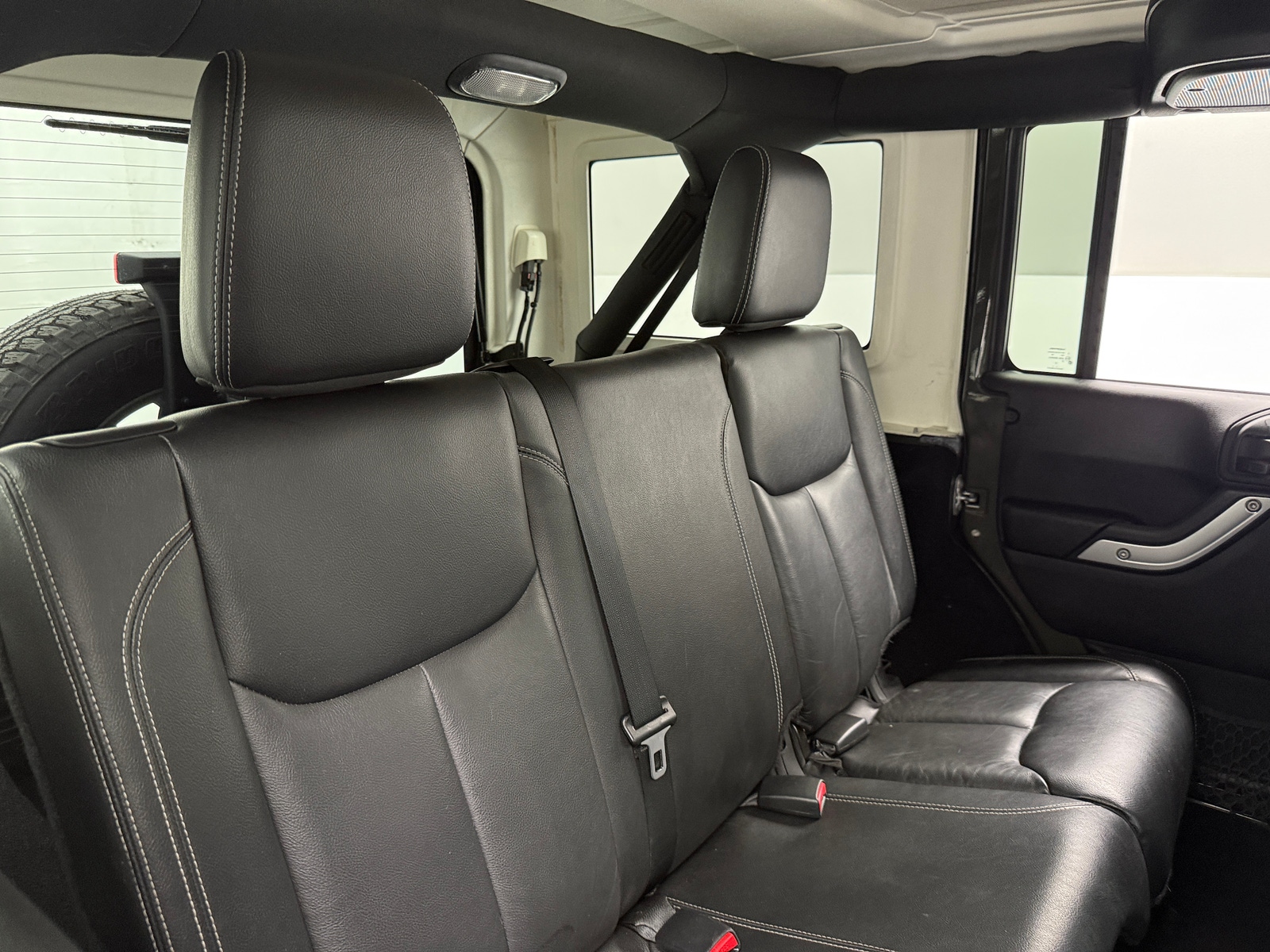 Thumbnail: 2015 Jeep Wrangler - 5