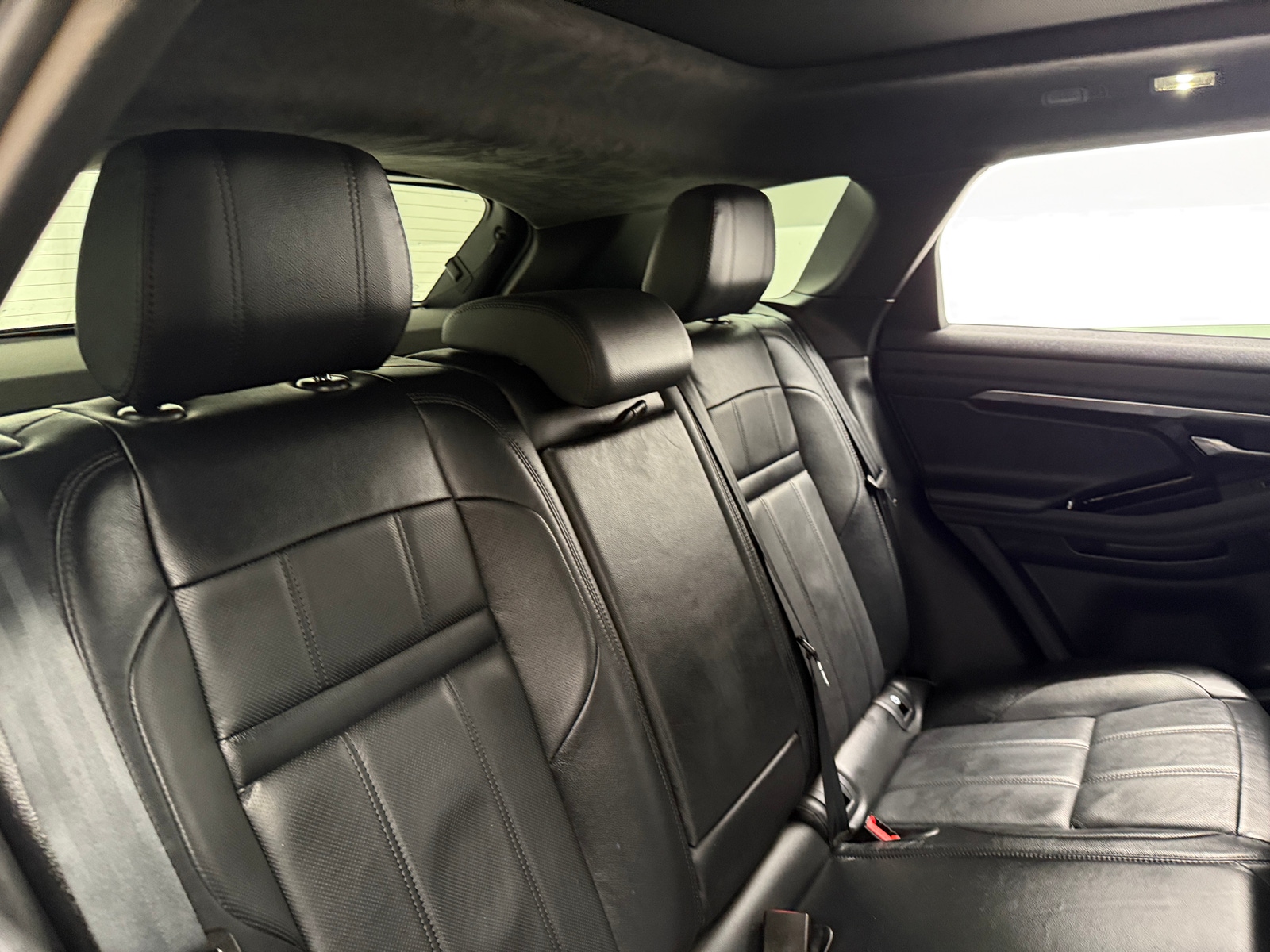 Thumbnail: 2020 Land Rover Range Rover Evoque - 5