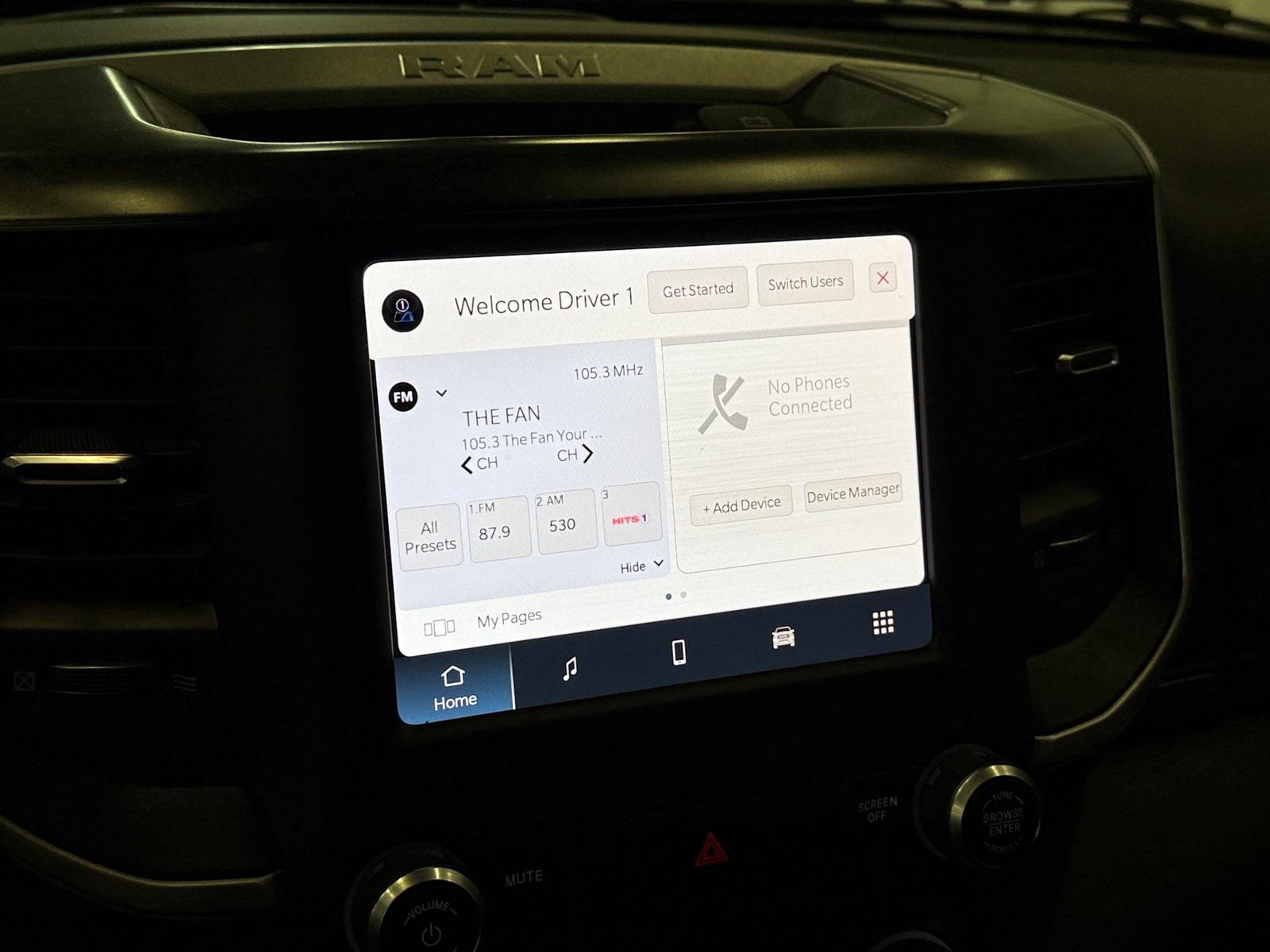 Thumbnail: 2022 RAM 1500 - 4