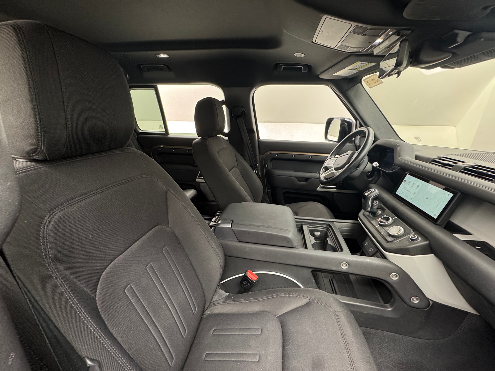 Thumbnail: 2021 Land Rover Defender - 2