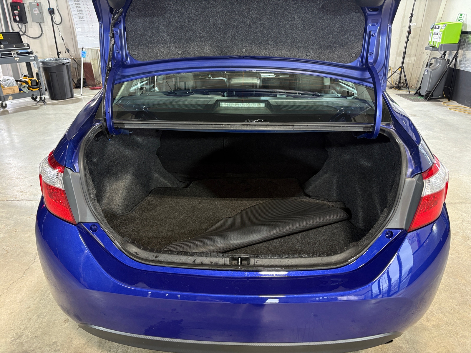 Thumbnail: 2016 Toyota Corolla - 7