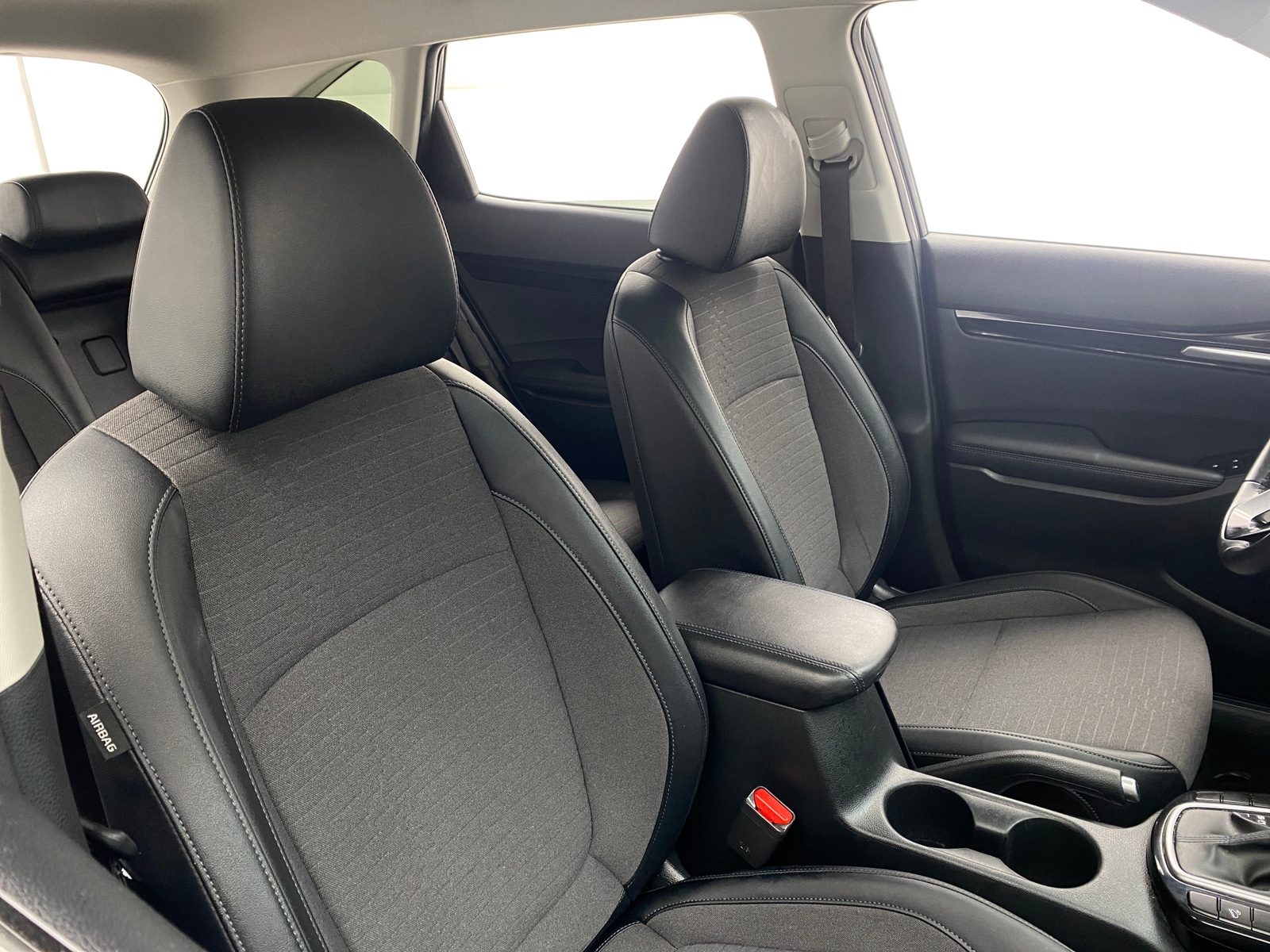 Thumbnail: 2023 Kia Seltos - 2