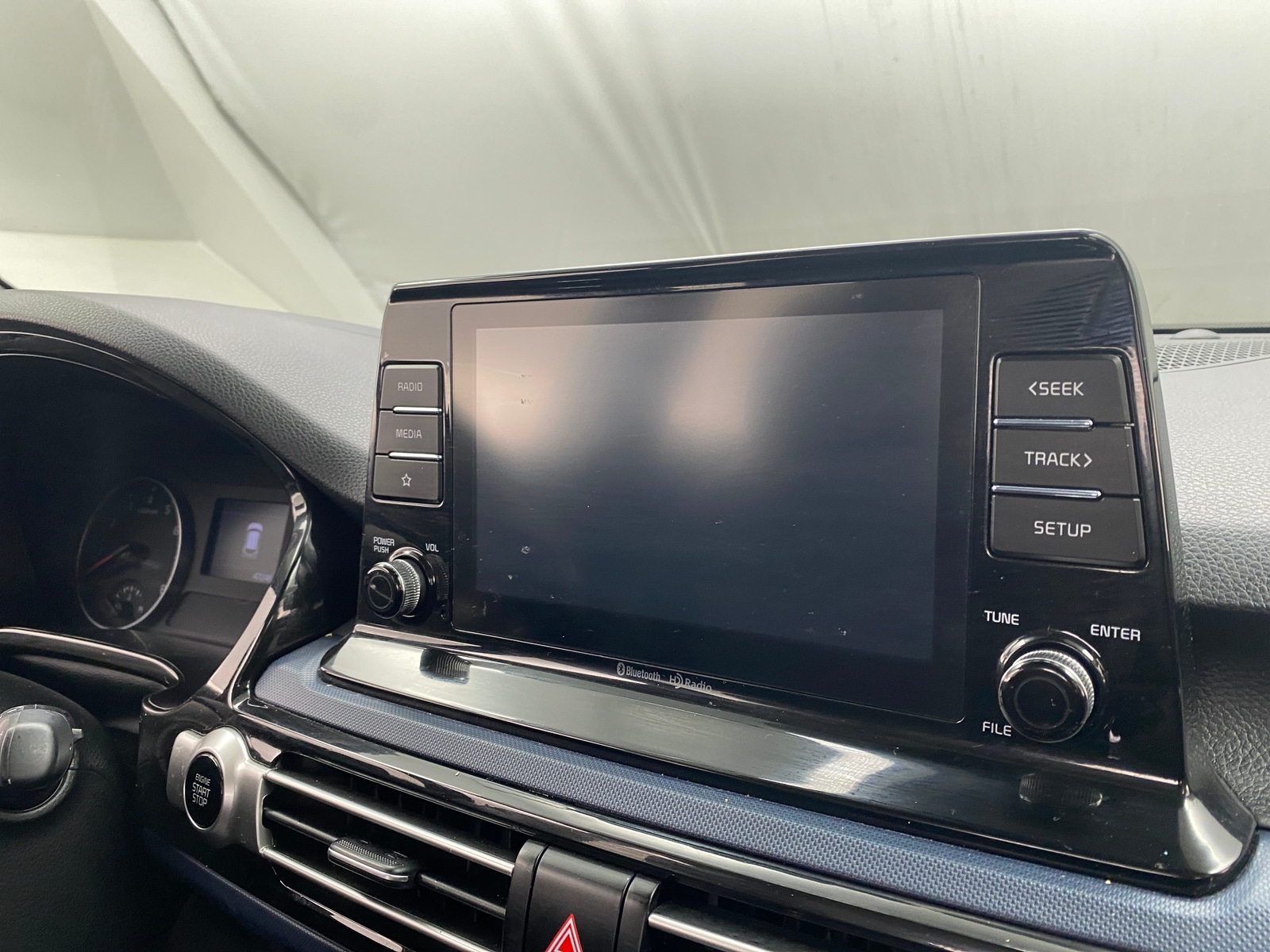 Thumbnail: 2023 Kia Seltos - 4