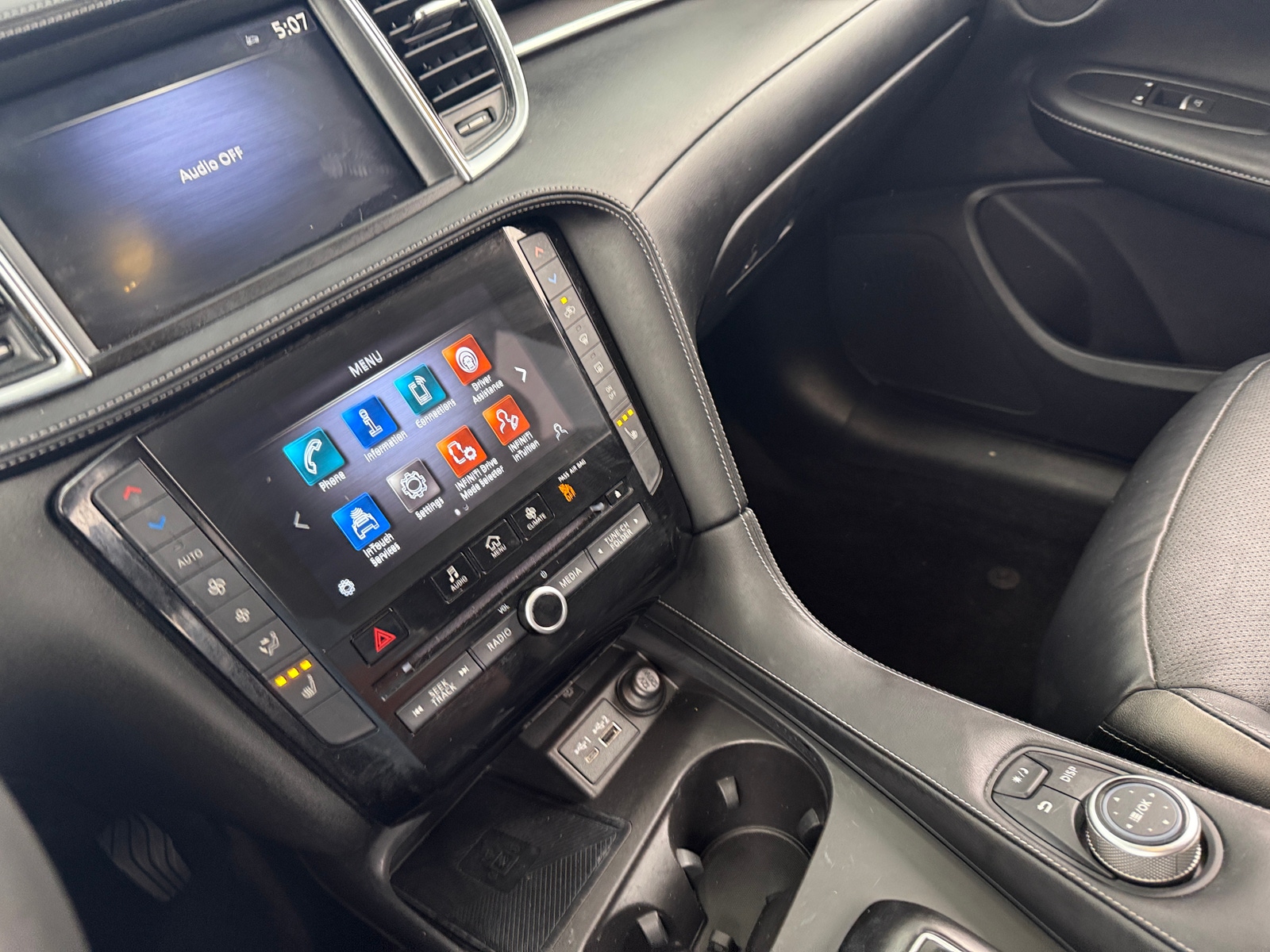 Thumbnail: 2023 INFINITI QX50 - 3