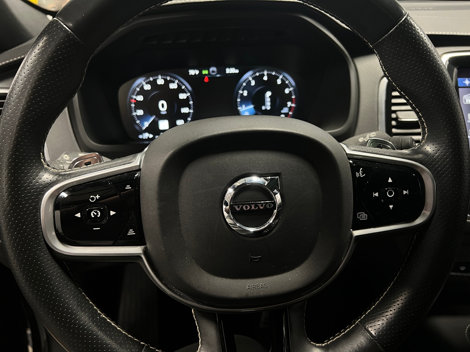 Thumbnail: 2019 Volvo XC90 - 4