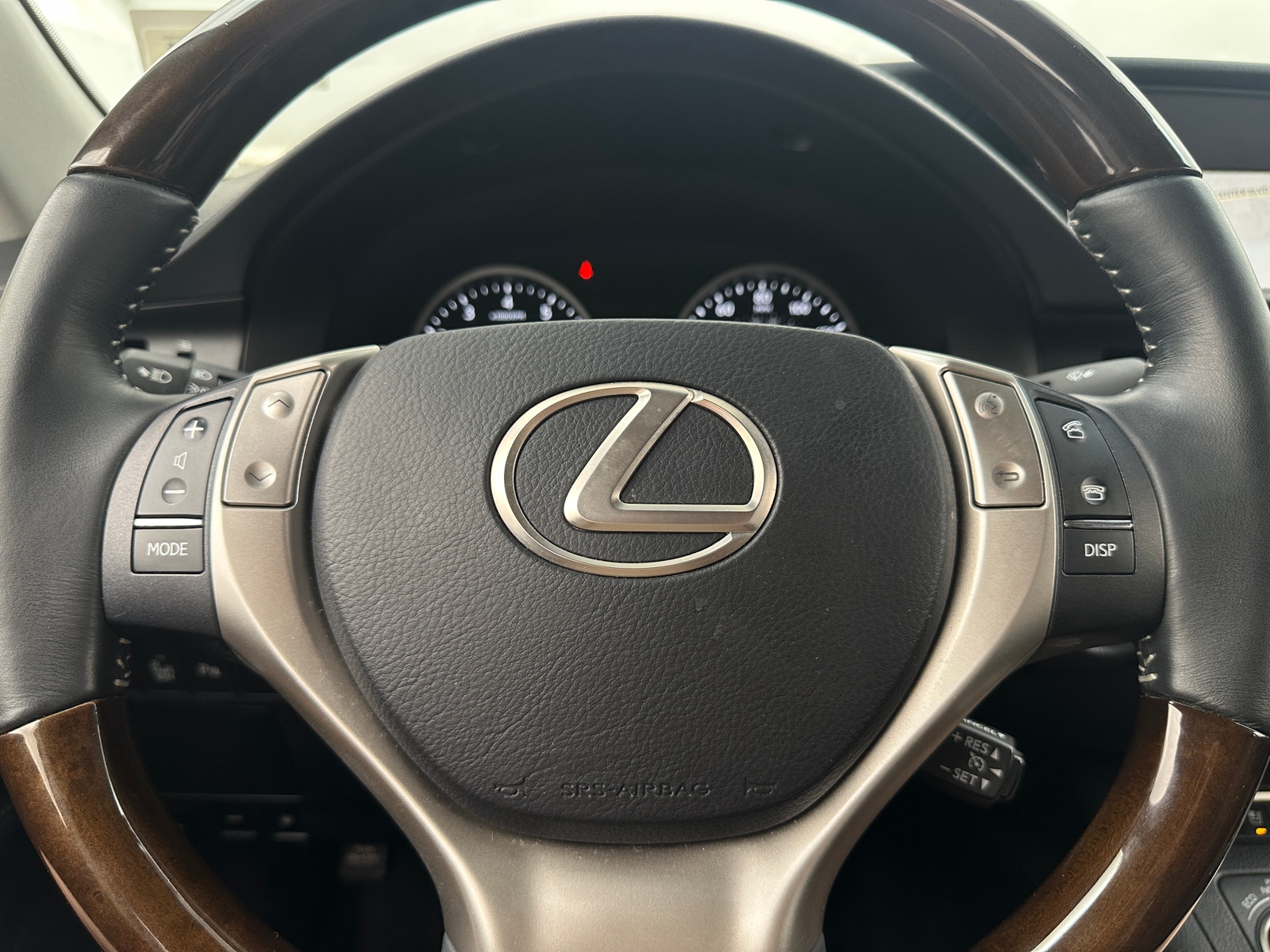 Thumbnail: 2015 Lexus ES - 4