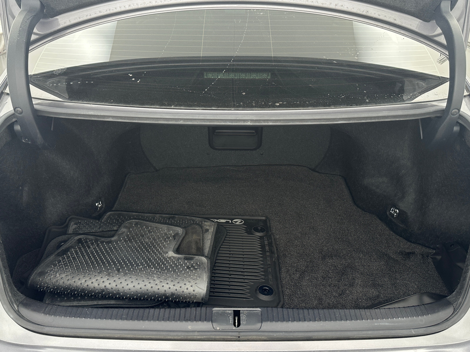 Thumbnail: 2015 Lexus ES - 6