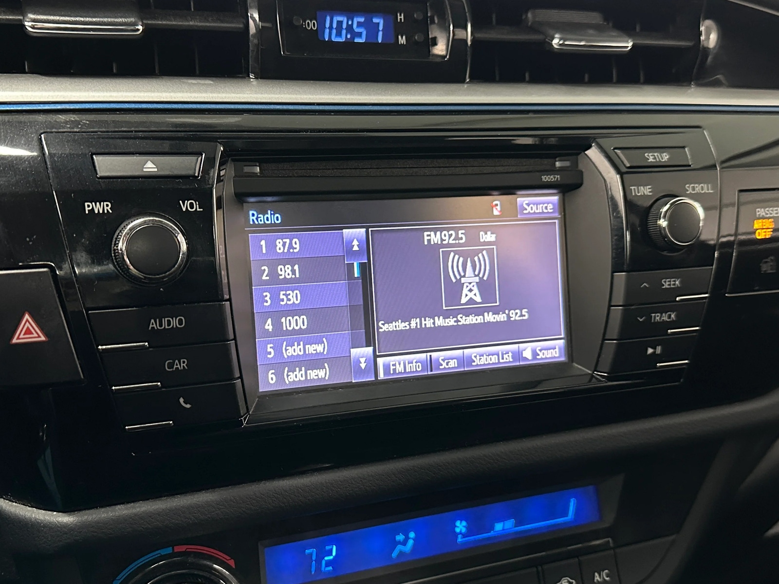 Thumbnail: 2016 Toyota Corolla - 4