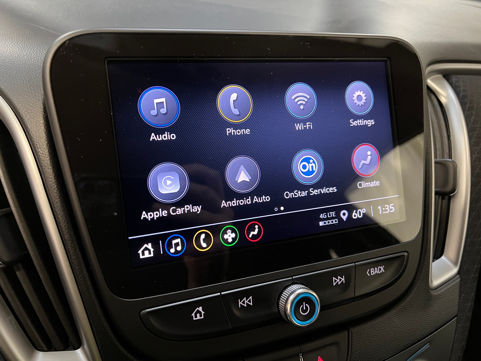 Thumbnail: 2024 Chevrolet Malibu - 4