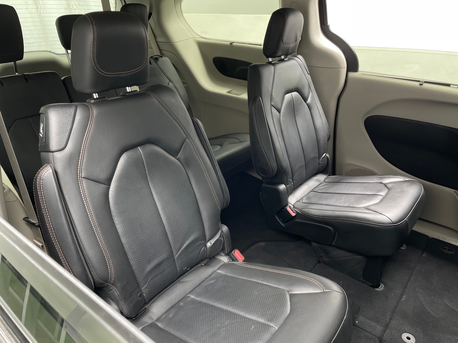 Thumbnail: 2020 Chrysler Pacifica - 5