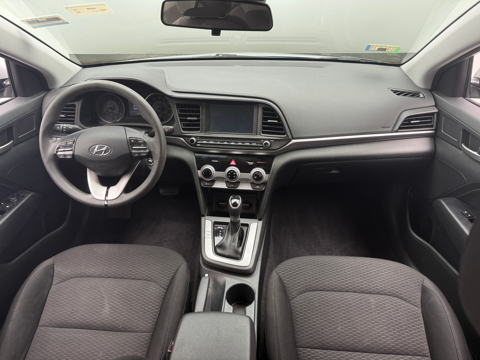 Thumbnail: 2019 Hyundai Elantra - 3