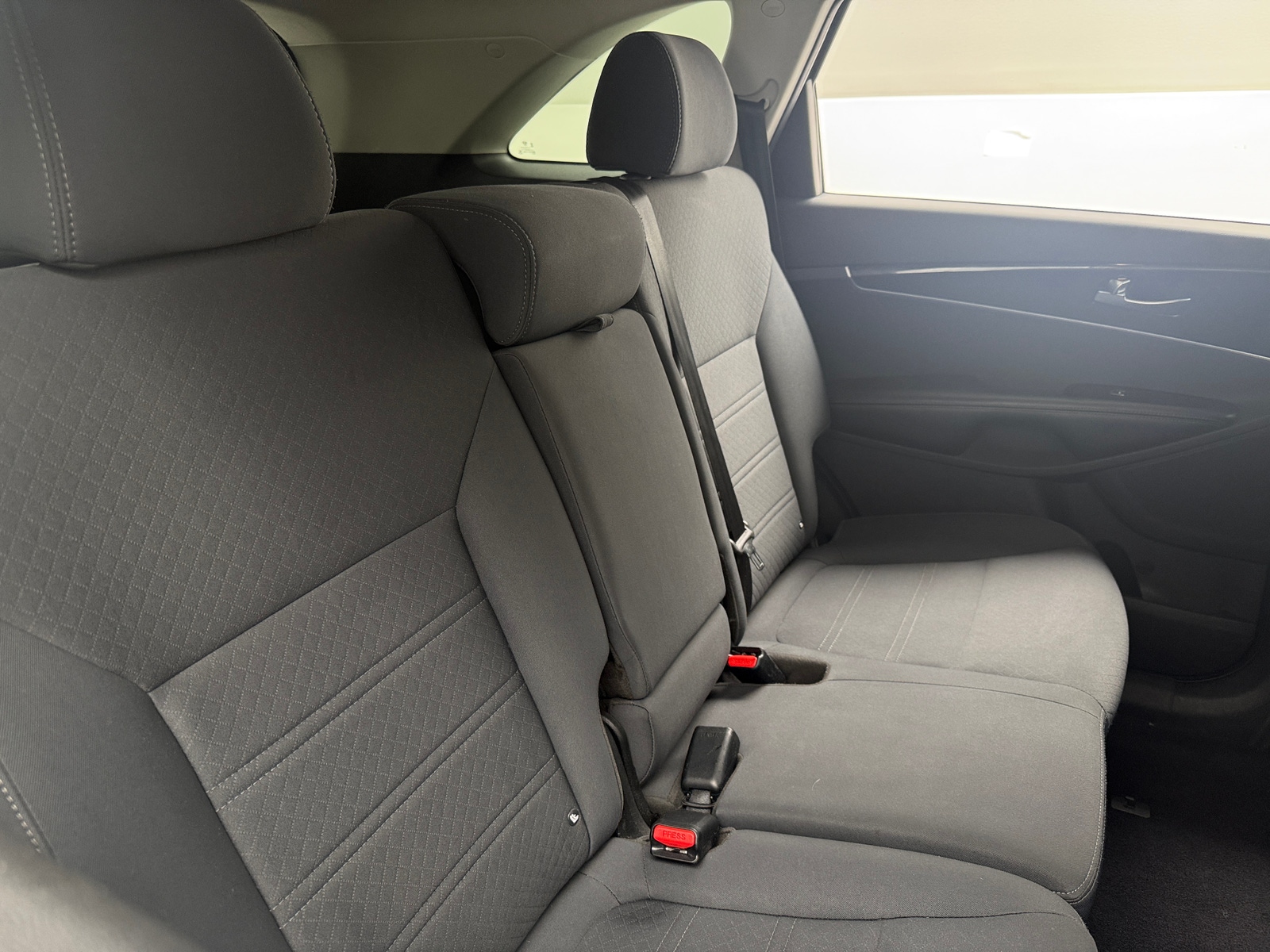 Thumbnail: 2018 Kia Sorento - 6