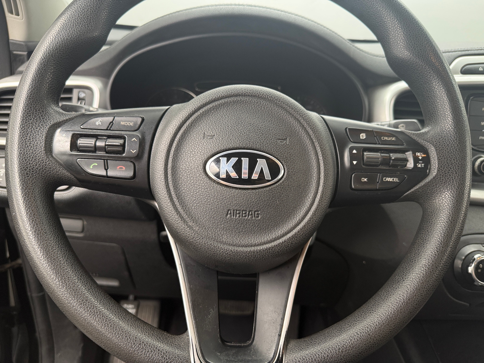 Thumbnail: 2018 Kia Sorento - 5