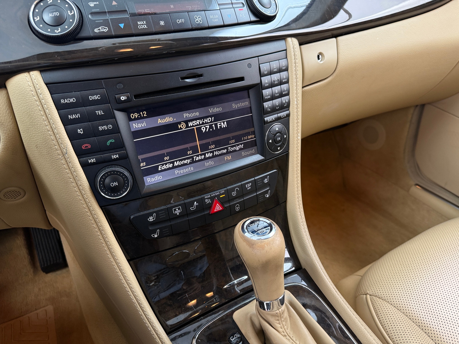 Thumbnail: 2010 Mercedes-Benz CLS - 2