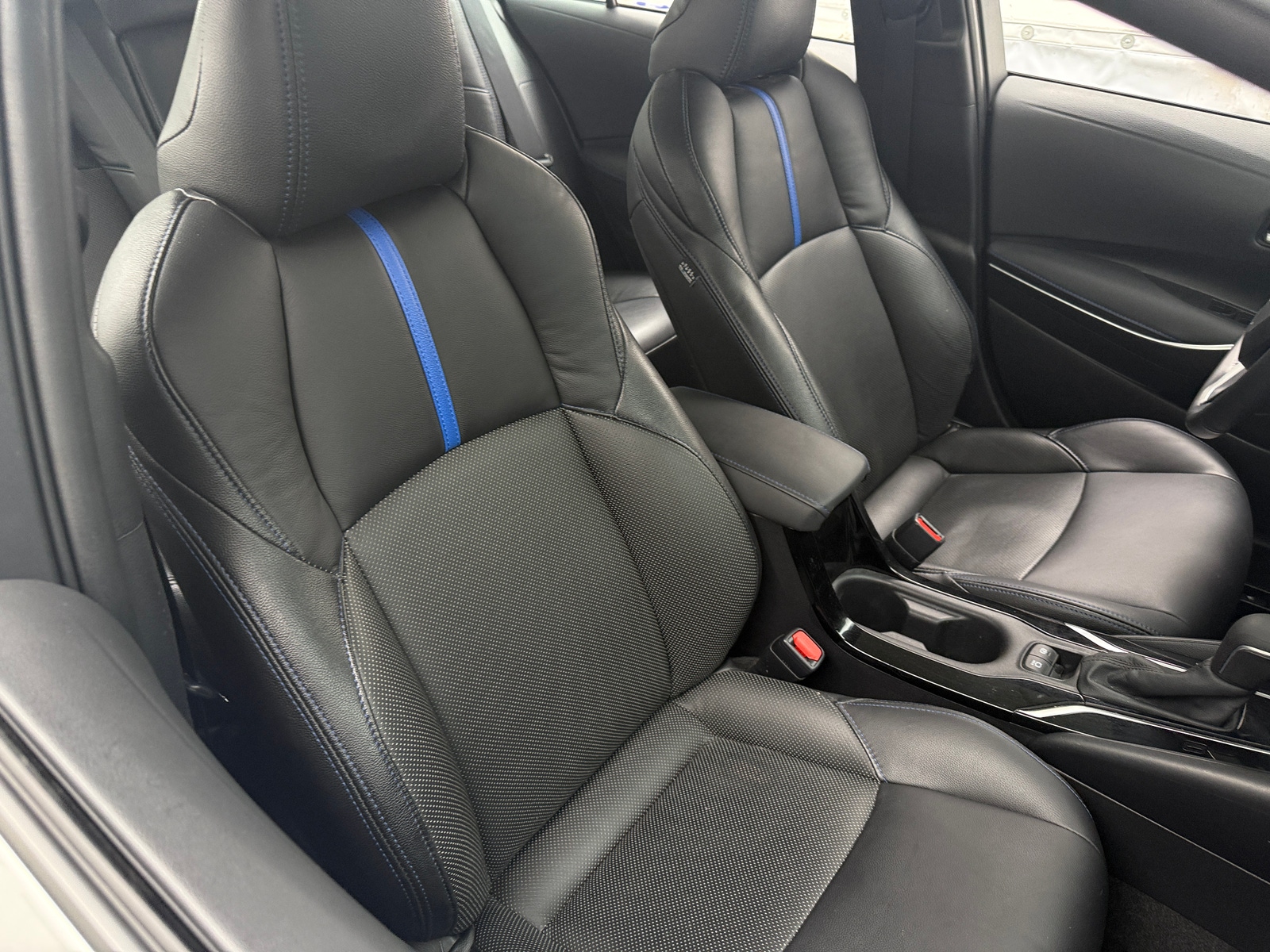 Thumbnail: 2021 Toyota Corolla - 2