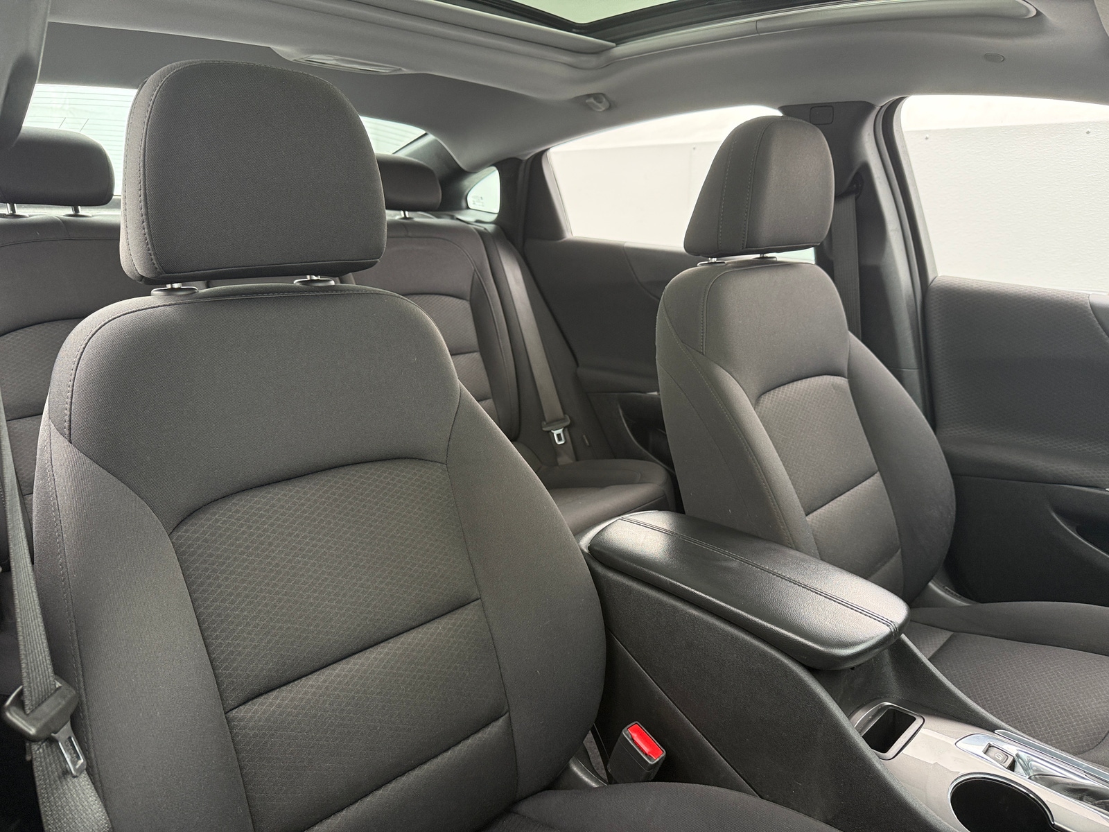 Thumbnail: 2022 Chevrolet Malibu - 2