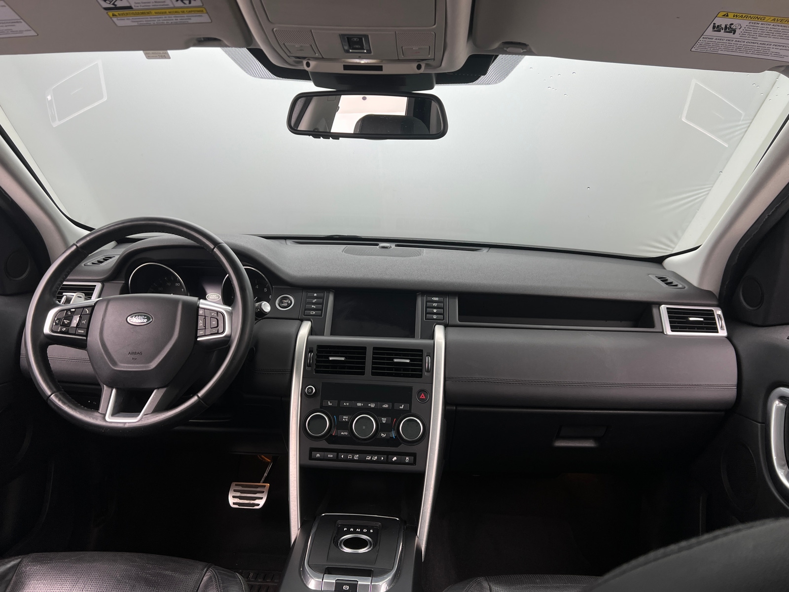 Thumbnail: 2015 Land Rover Discovery Sport - 2