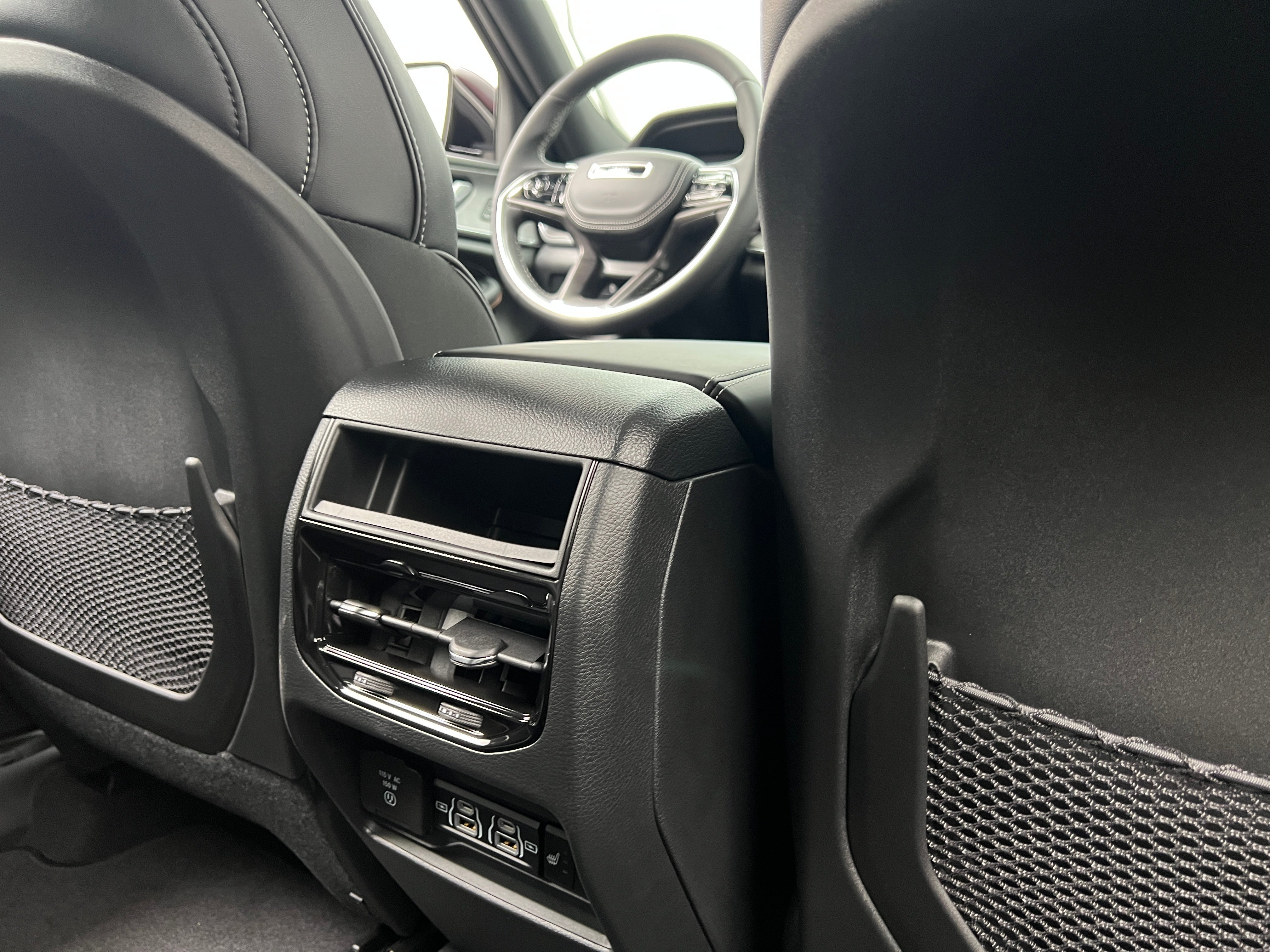 2025 Jeep Grand Cherokee Overland - Photo 5