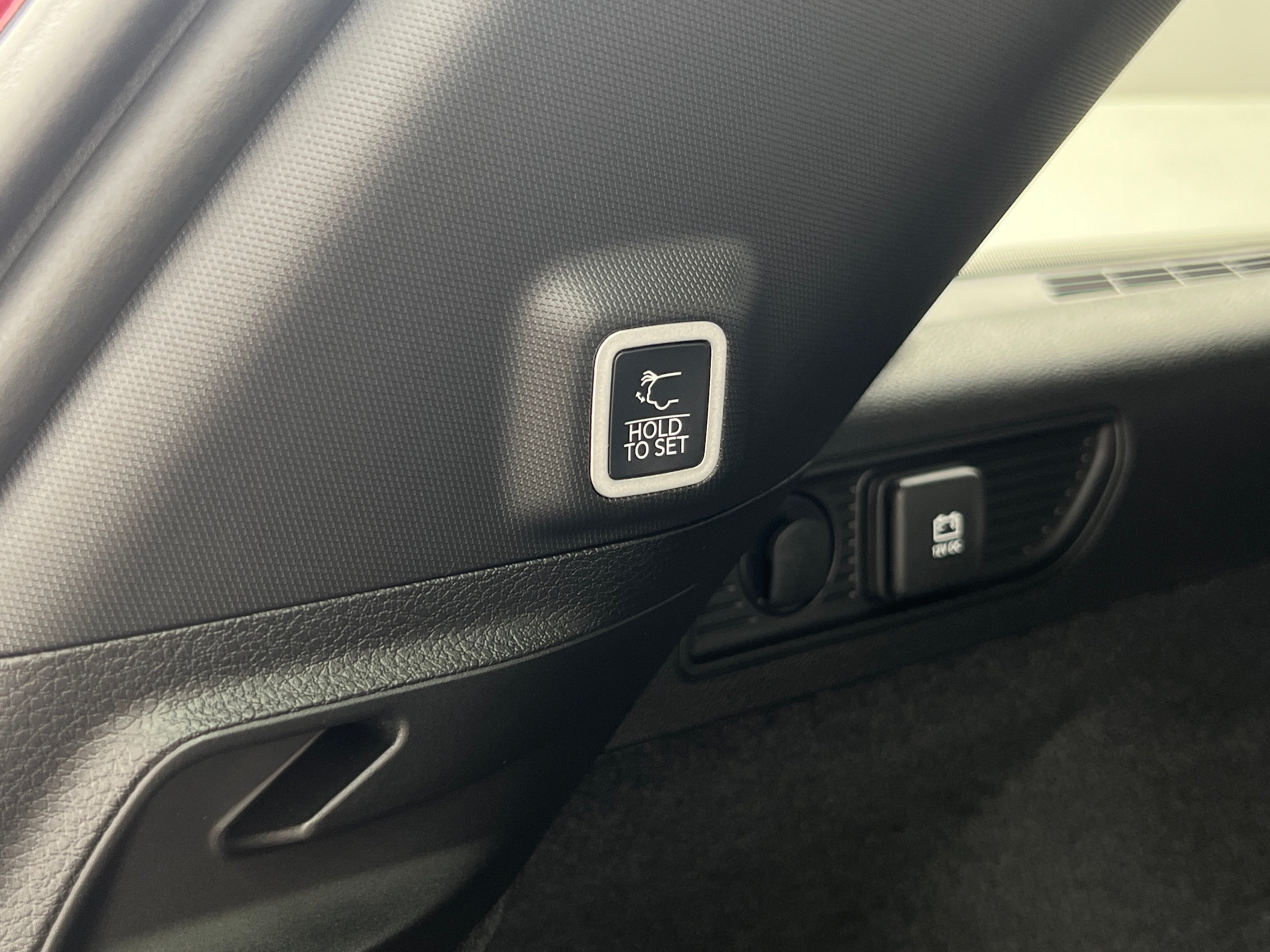 2025 Jeep Grand Cherokee Overland - Photo 24