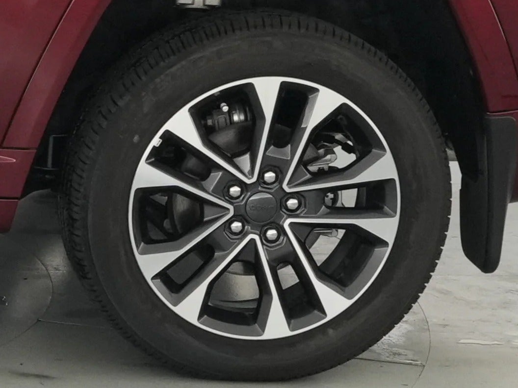 2025 Jeep Grand Cherokee Overland - Photo 23