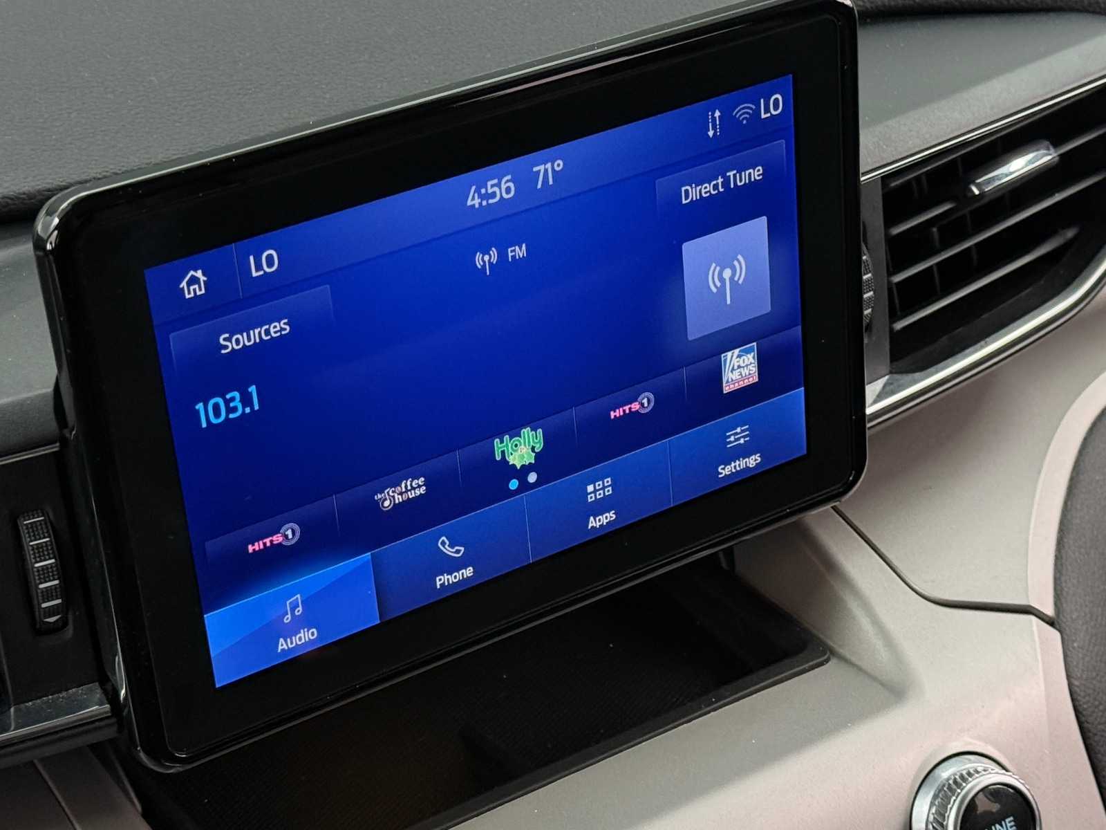 Thumbnail: 2024 Ford Explorer - 4