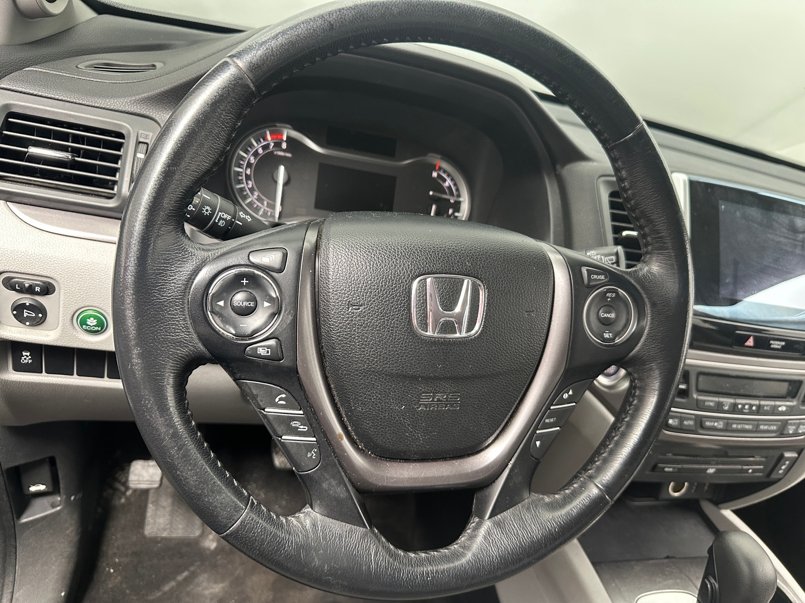 Thumbnail: 2016 Honda Pilot - 4