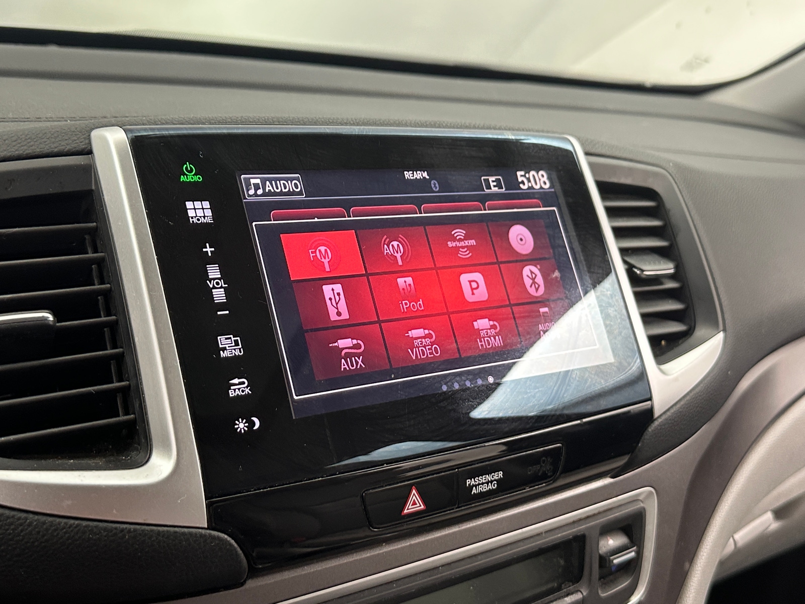 Thumbnail: 2016 Honda Pilot - 3