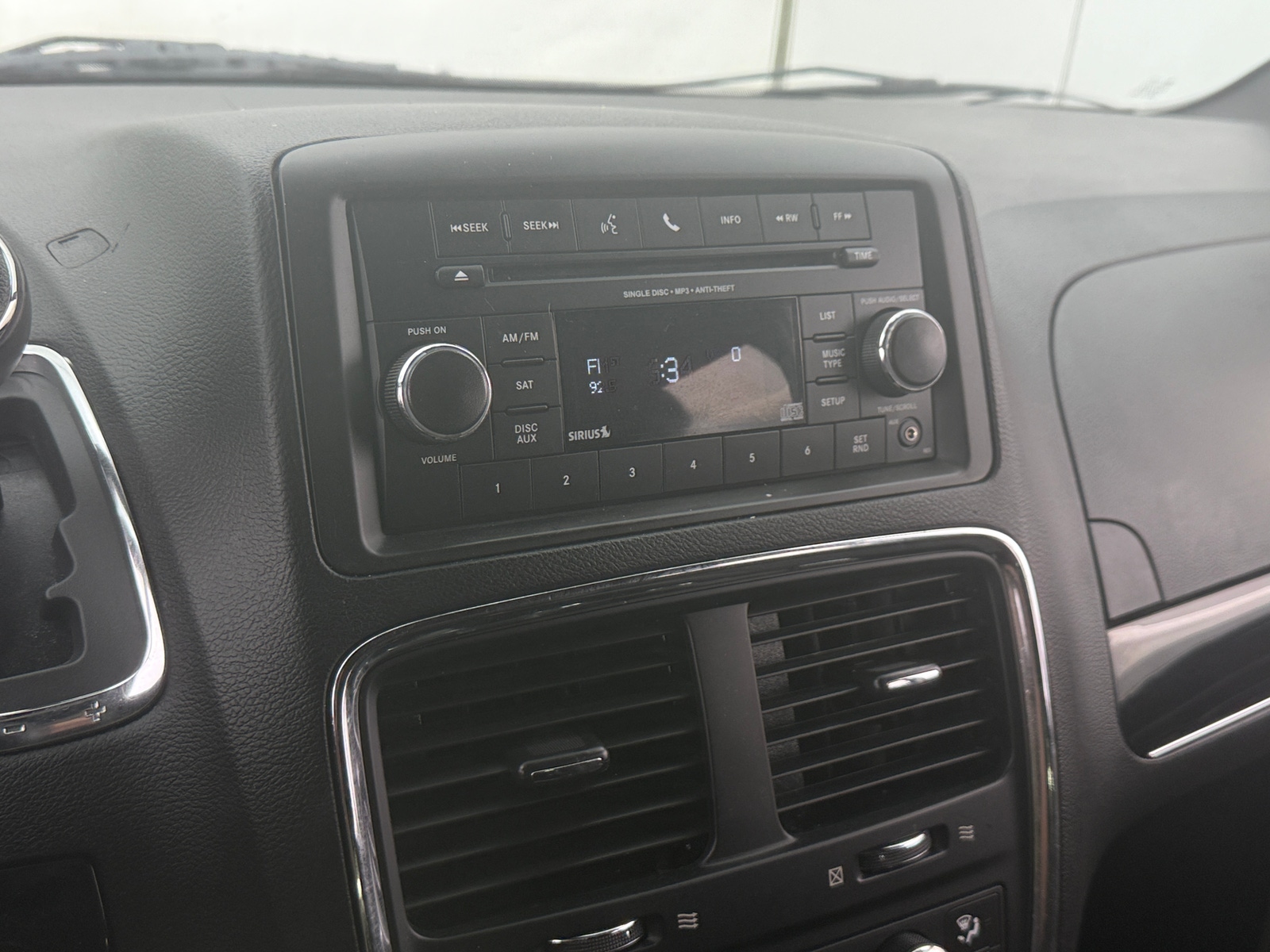 Thumbnail: 2016 Dodge Grand Caravan - 4