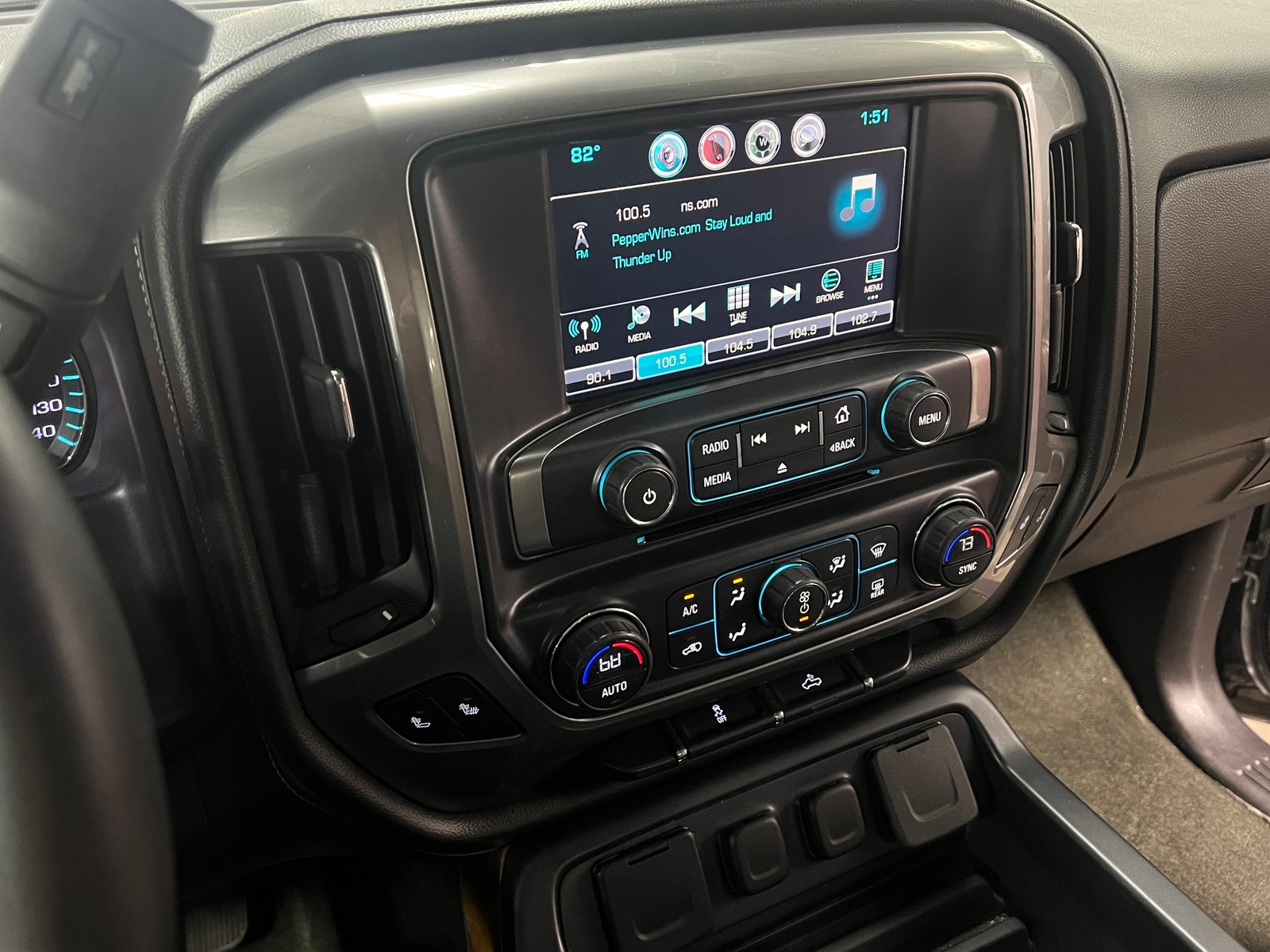 Thumbnail: 2016 Chevrolet Silverado 1500 - 3