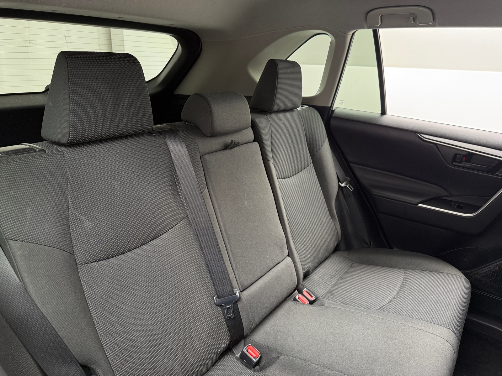 Thumbnail: 2021 Toyota RAV4 - 6