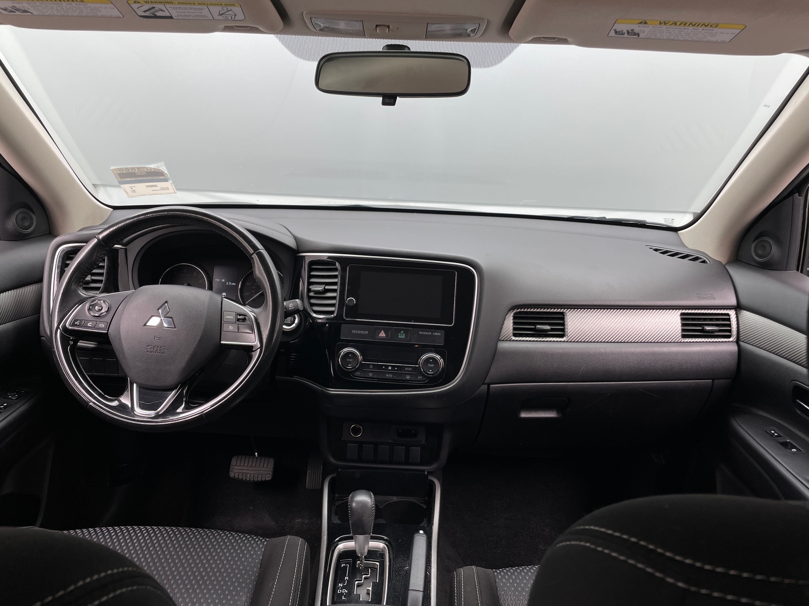 Thumbnail: 2018 Mitsubishi Outlander - 3