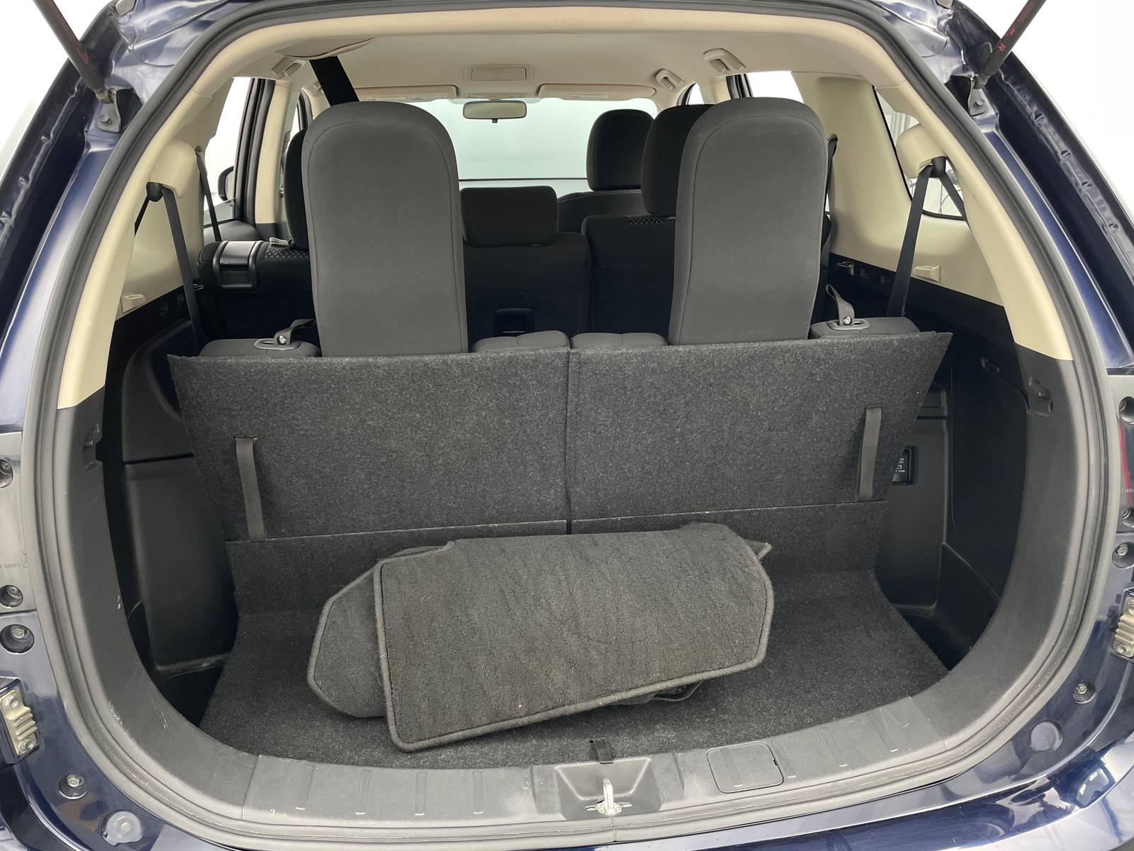 Thumbnail: 2018 Mitsubishi Outlander - 7